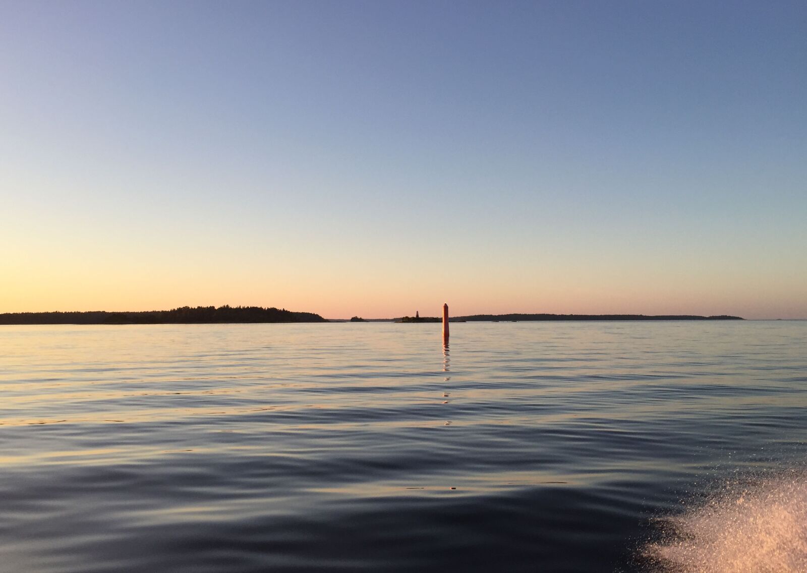 Apple iPhone 6 sample photo. Mirror, sunset, sea photography