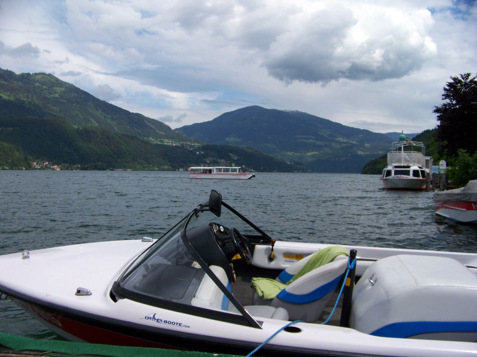 Kodak EASYSHARE Z8612 IS DIGITAL CAMERA sample photo. Boats, carinthia, austria photography