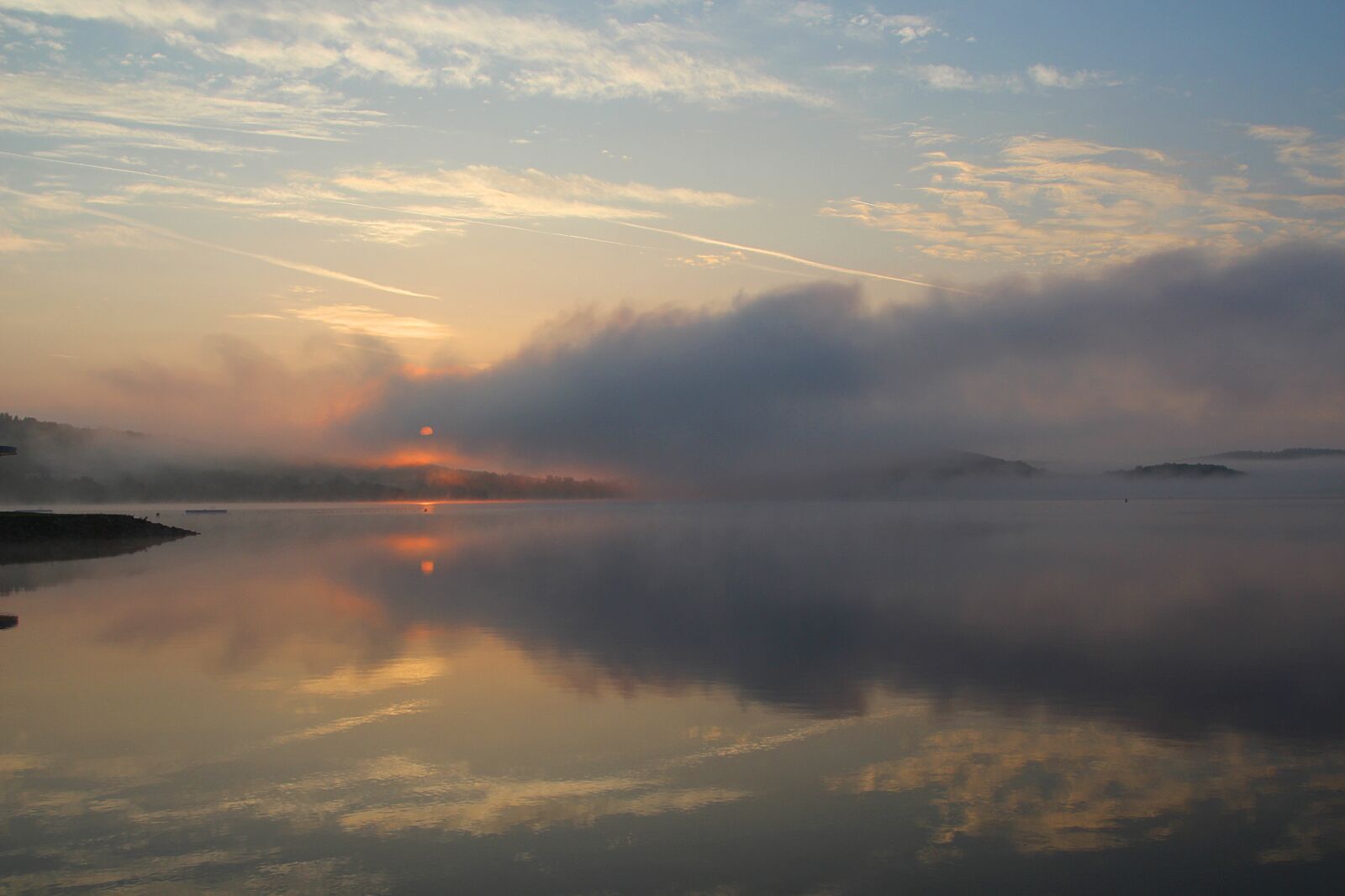 Canon EOS 700D (EOS Rebel T5i / EOS Kiss X7i) sample photo. Lake, water, morgenstimmung photography