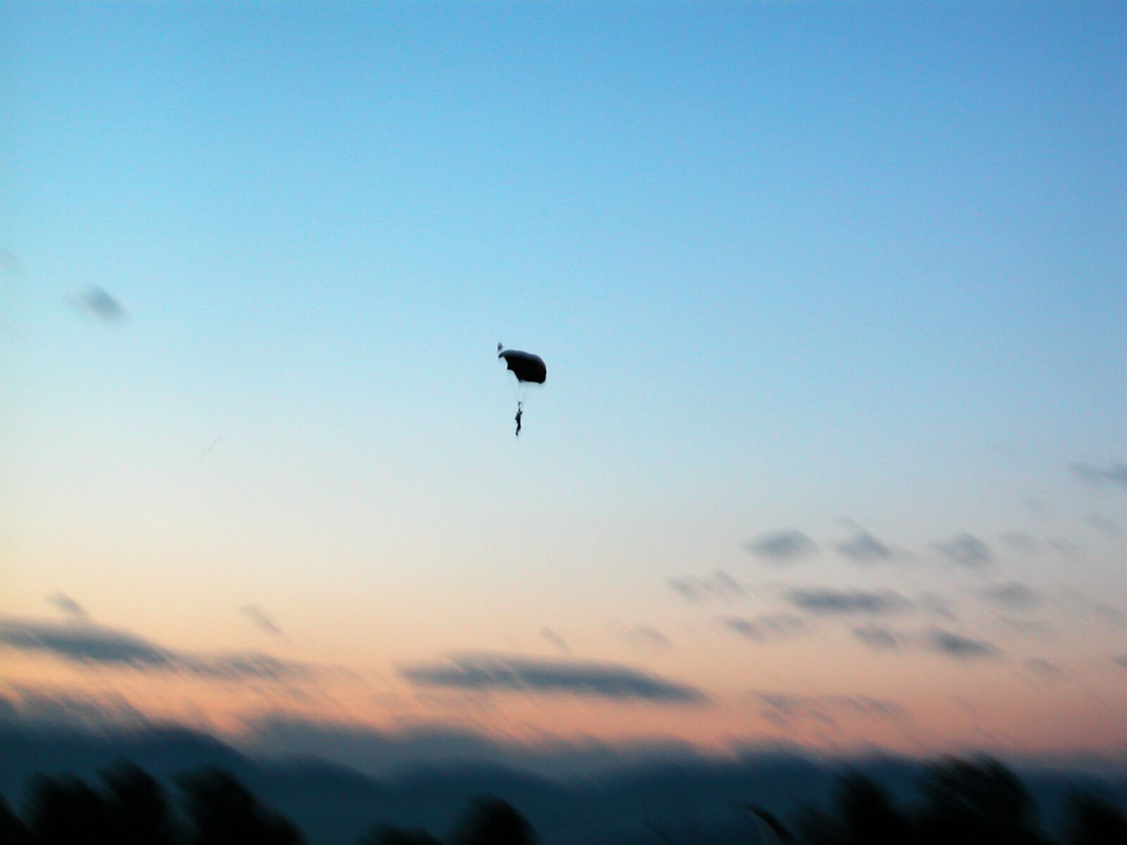 Nikon E5000 sample photo. Parachute, parachutist, sky photography