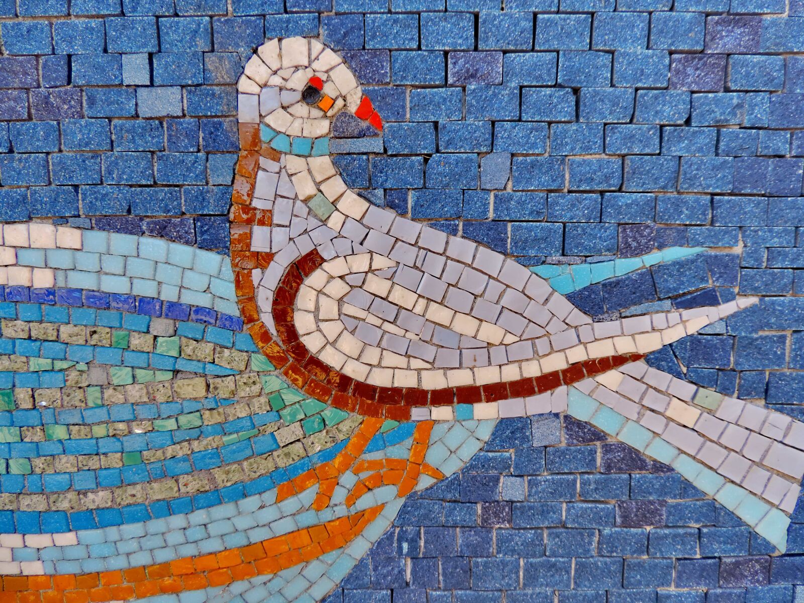 Nikon Coolpix P520 sample photo. Art, dove, medieval, symbol photography