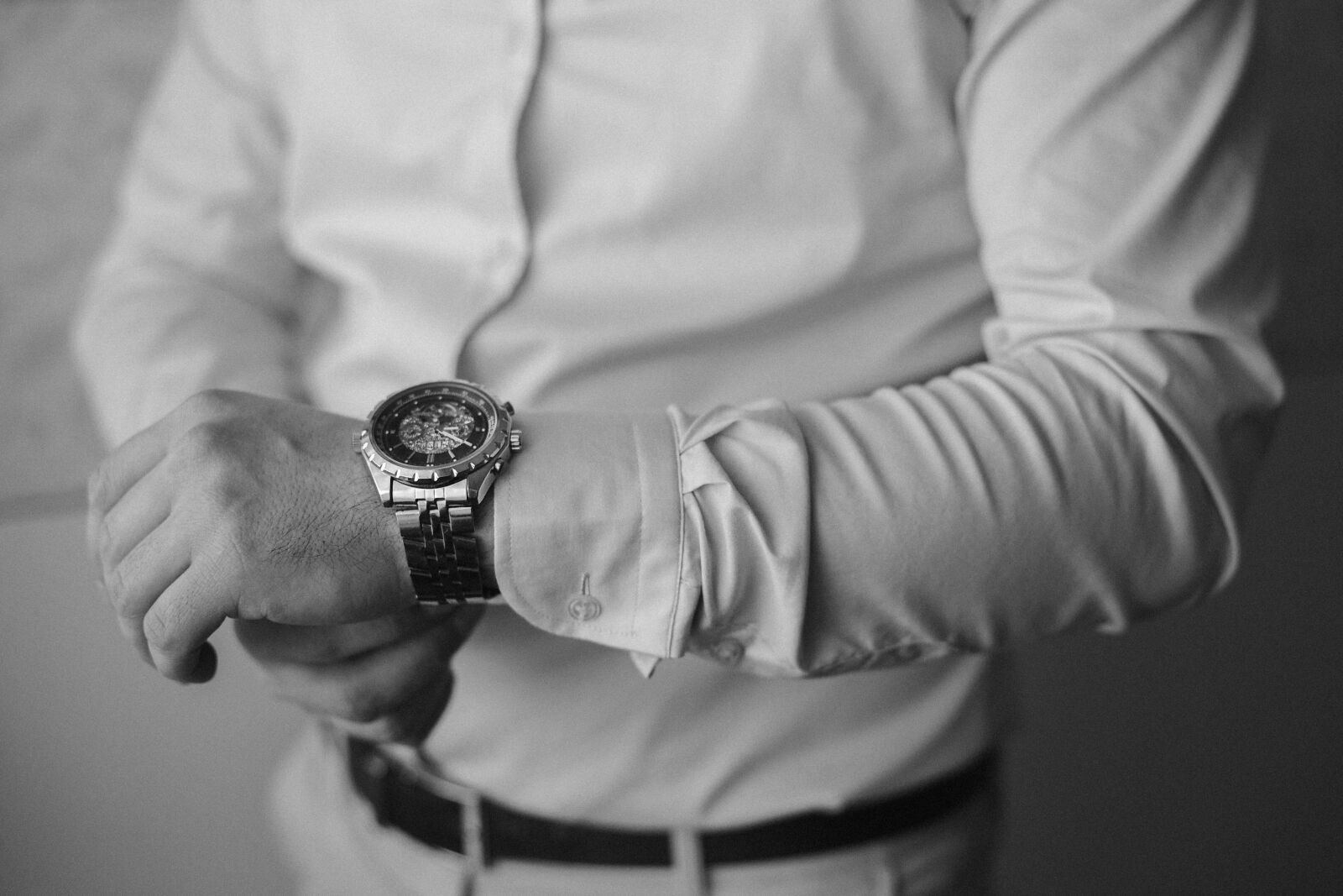 Canon EOS 5D Mark III + Canon EF 50mm F1.4 USM sample photo. Wristwatch, manager, businessman, suit photography