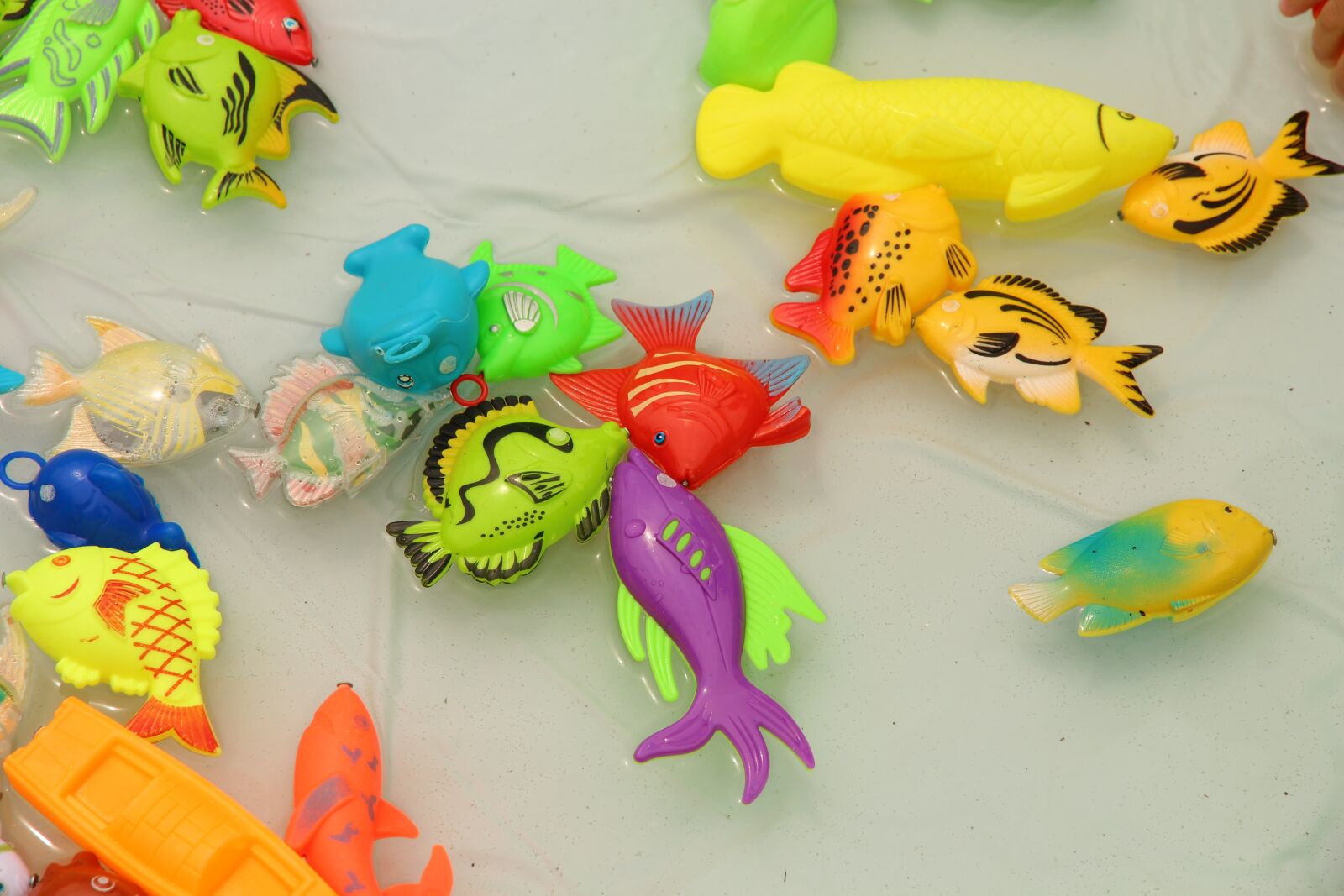 Canon EOS 650D (EOS Rebel T4i / EOS Kiss X6i) sample photo. Toys, bright, colorful photography
