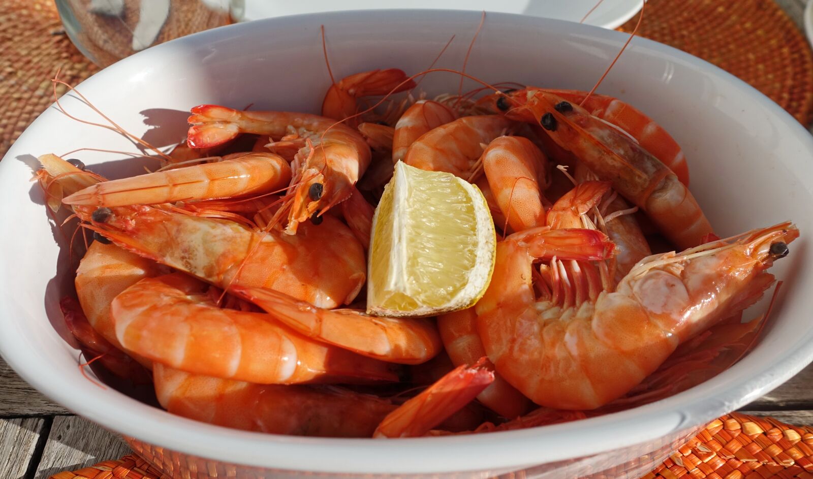 Sony Cyber-shot DSC-RX100 IV sample photo. Prawns, seafood, food photography