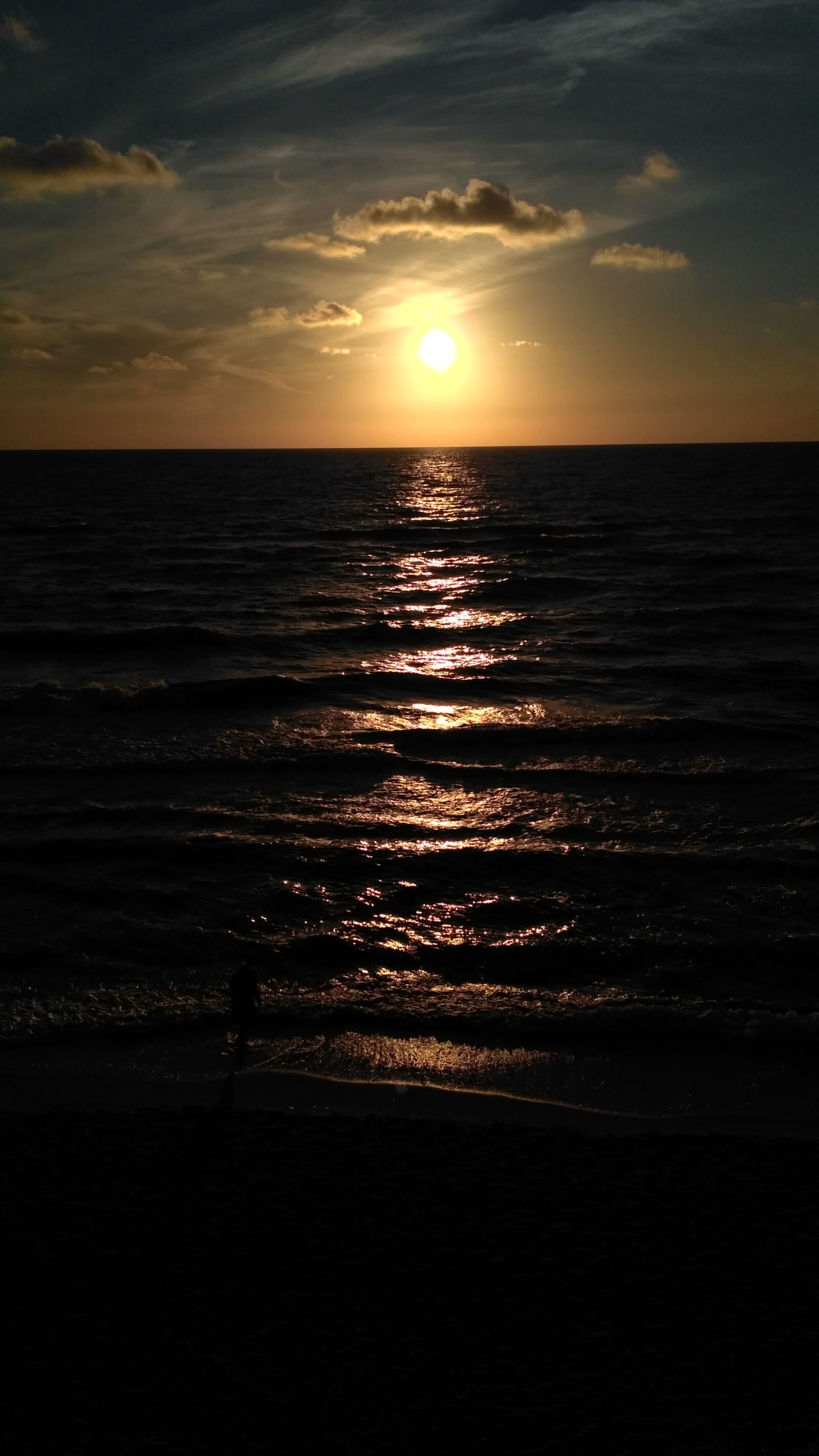 Xiaomi Redmi 3S sample photo. Dark, sea, sun, sunset photography