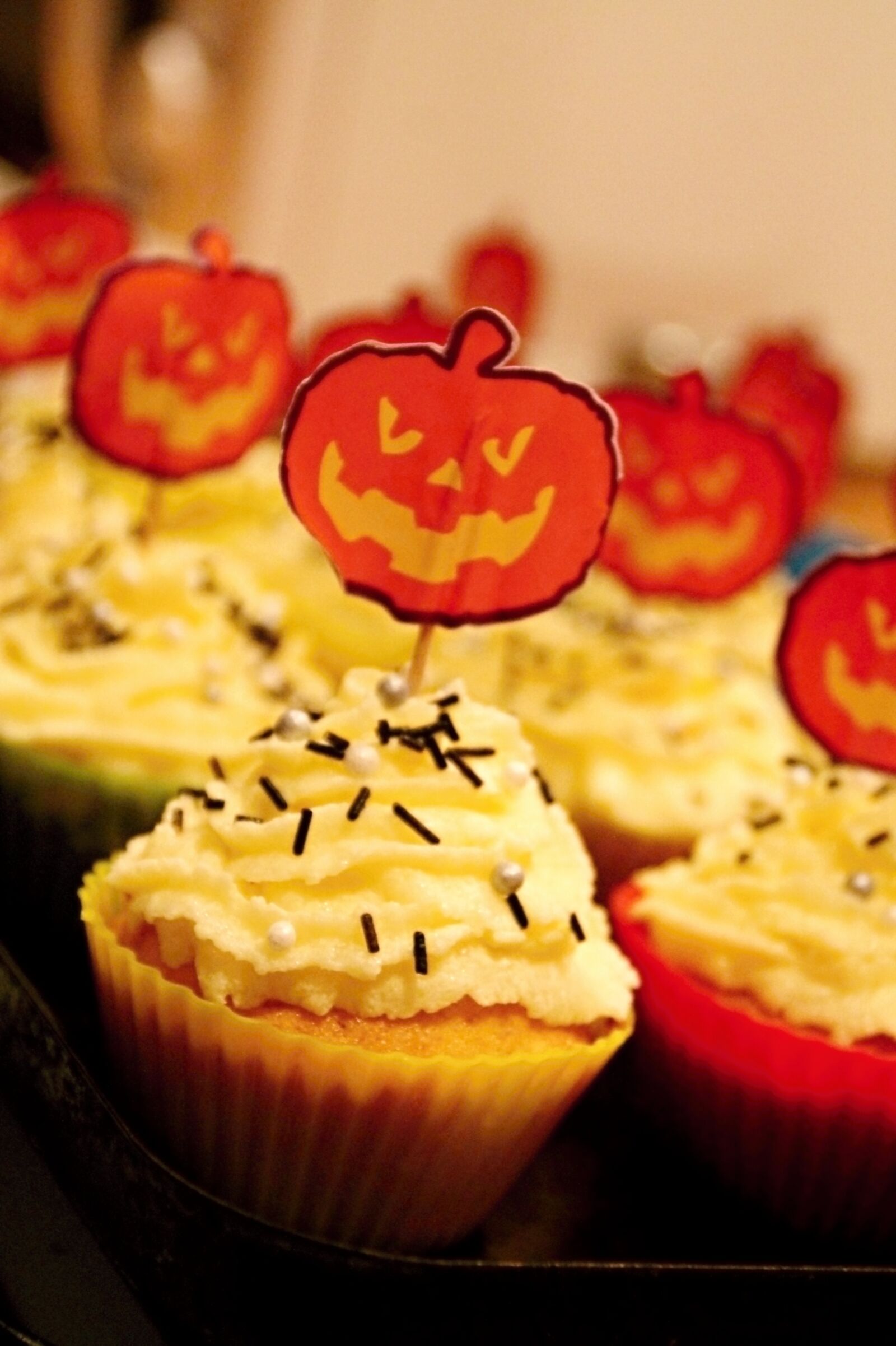 Canon EOS 1100D (EOS Rebel T3 / EOS Kiss X50) sample photo. Cupcake, ornamentation, sweet photography