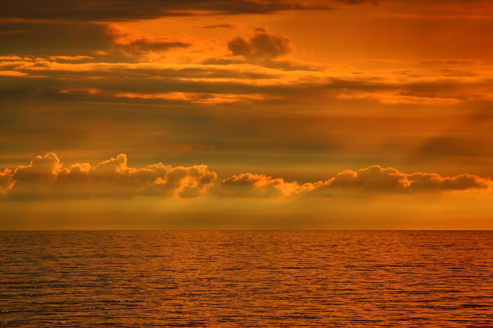 Canon EF-S 55-250mm F4-5.6 IS STM sample photo. Sunset, sea, sky photography
