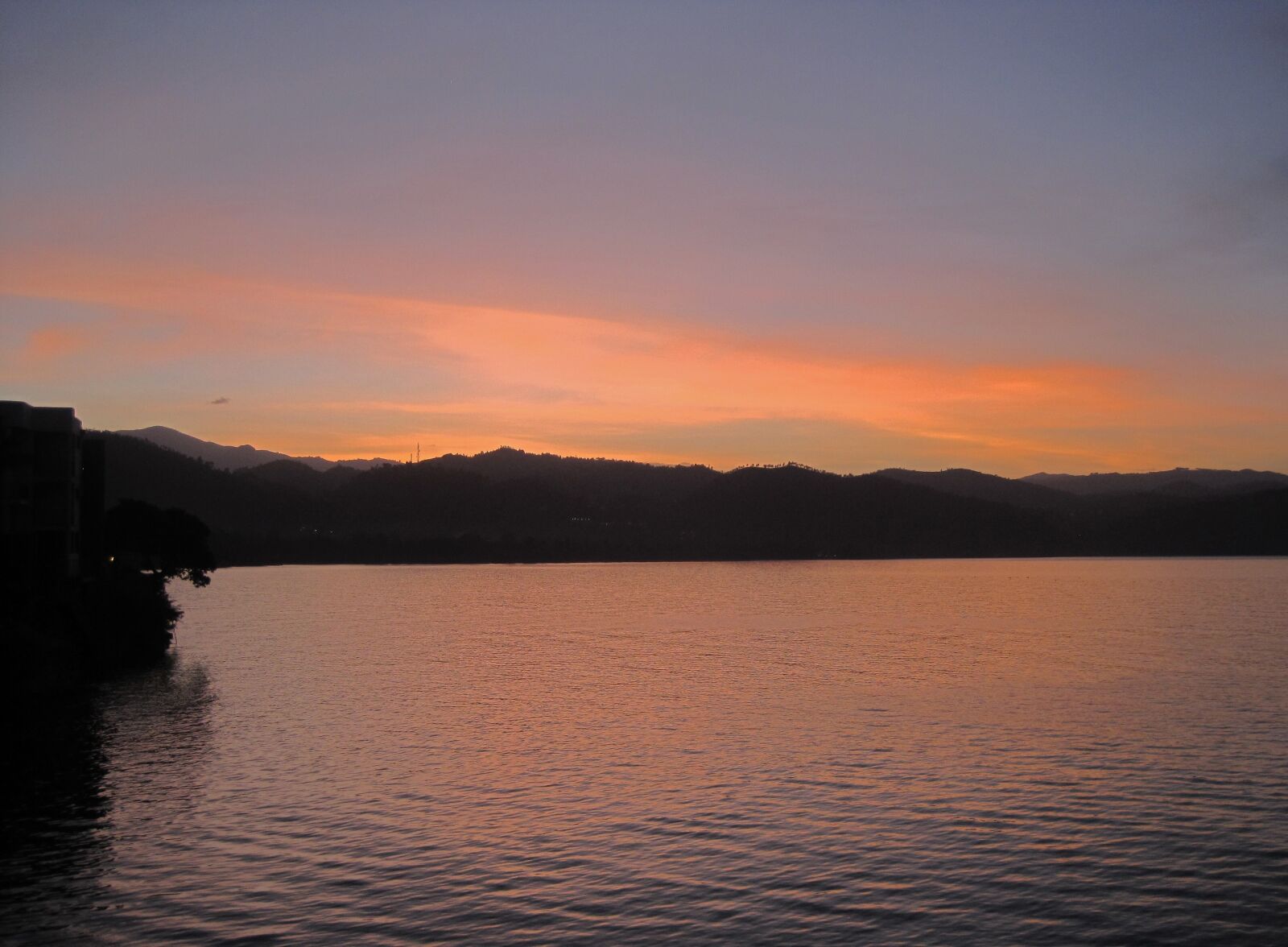 Canon PowerShot SD1200 IS (Digital IXUS 95 IS / IXY Digital 110 IS) sample photo. Lake kivu, water, dam photography