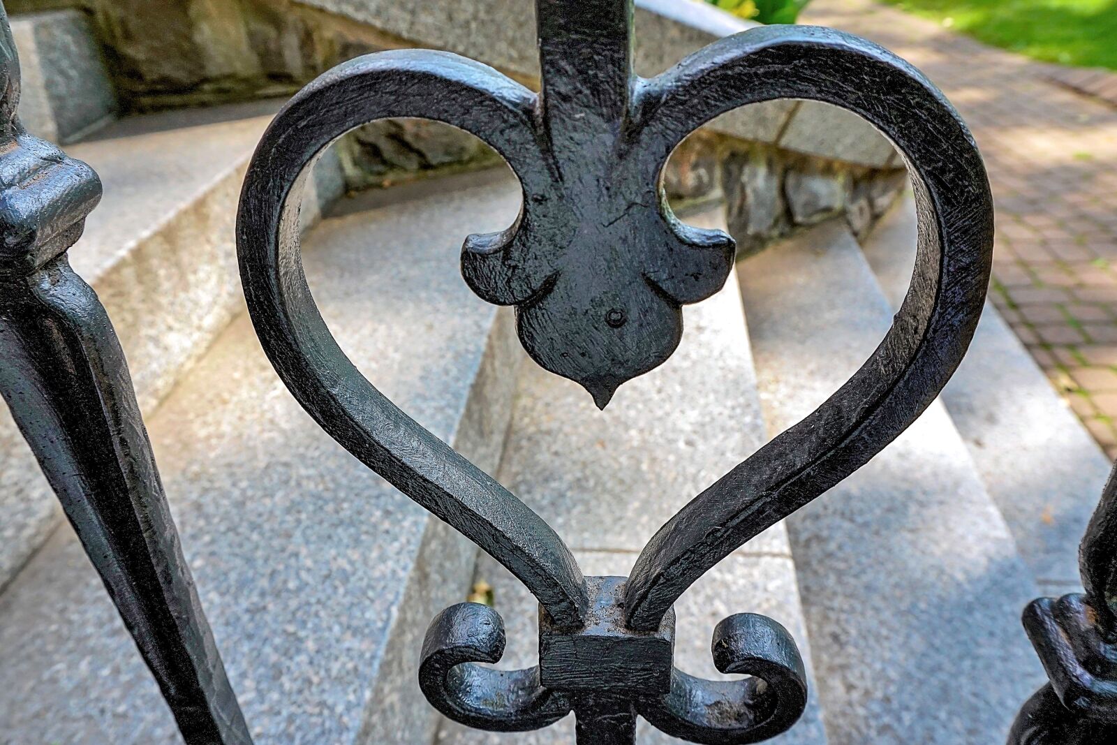 Sony a6300 sample photo. Iron, wrought iron, metal photography