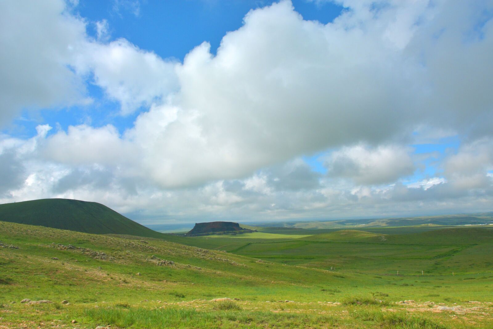 Nikon D5200 sample photo. Prairie, mountain, fields photography