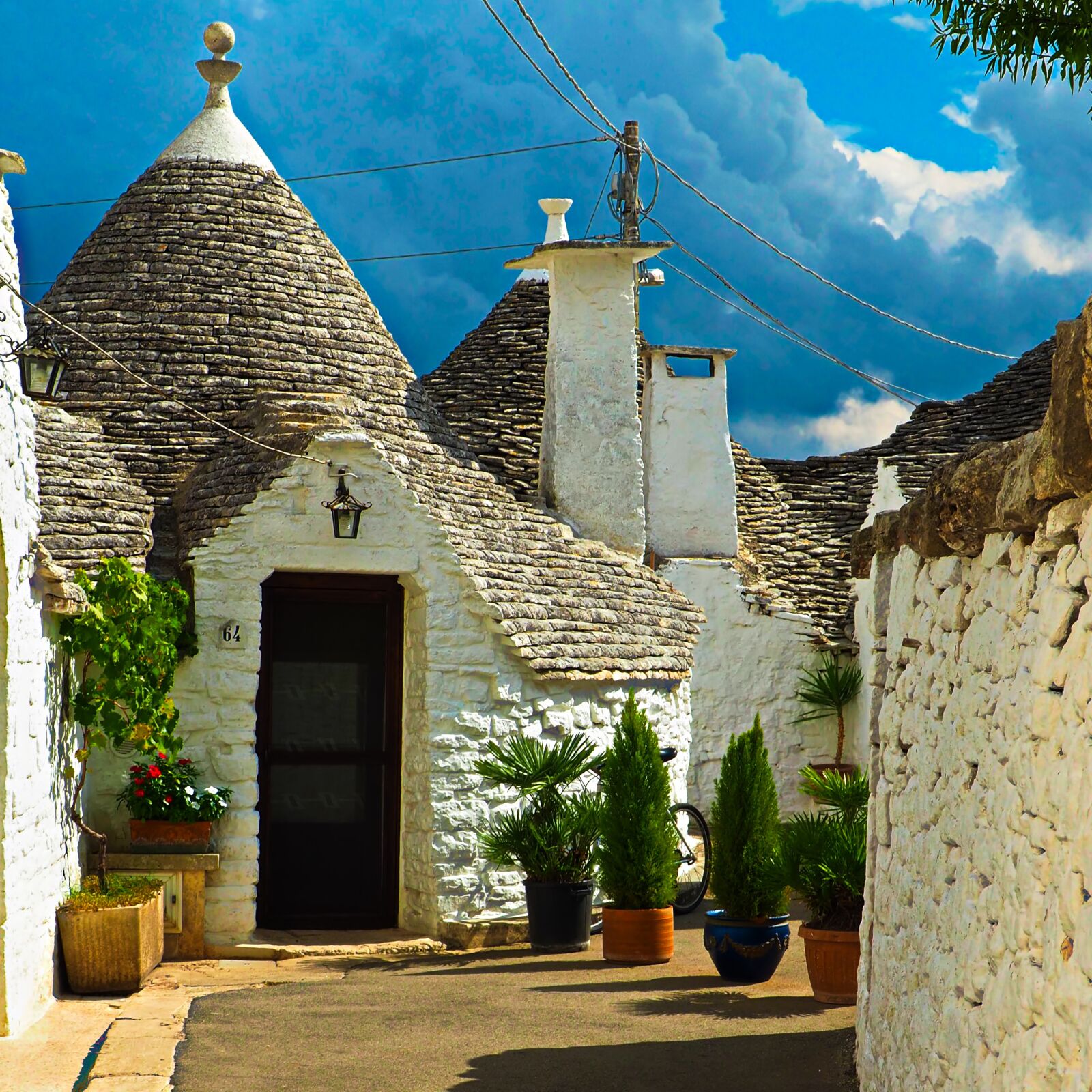 Olympus OM-D E-M5 II sample photo. Architecture, travel, old photography