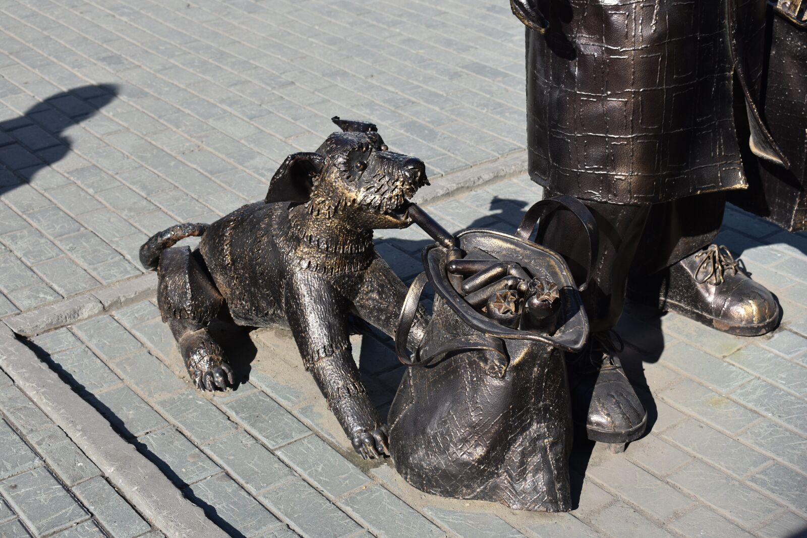Nikon D3400 sample photo. Sculpture, metal, dog photography