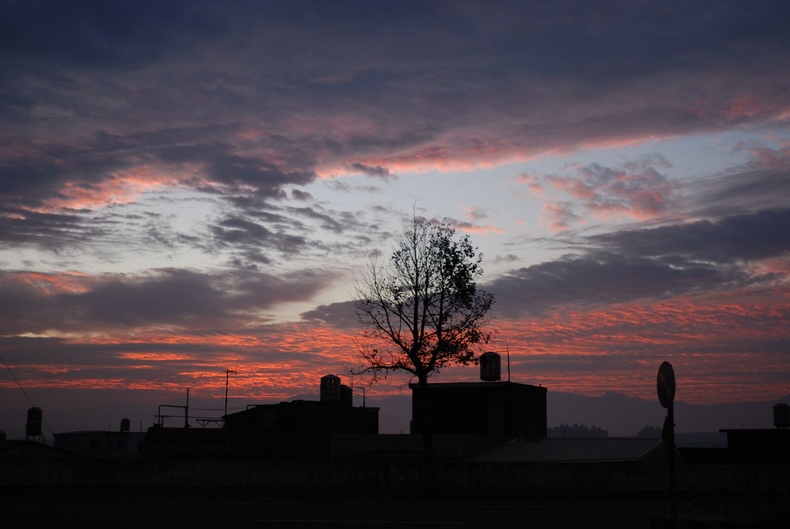 Nikon D80 sample photo. Shadow, reflection, sky photography