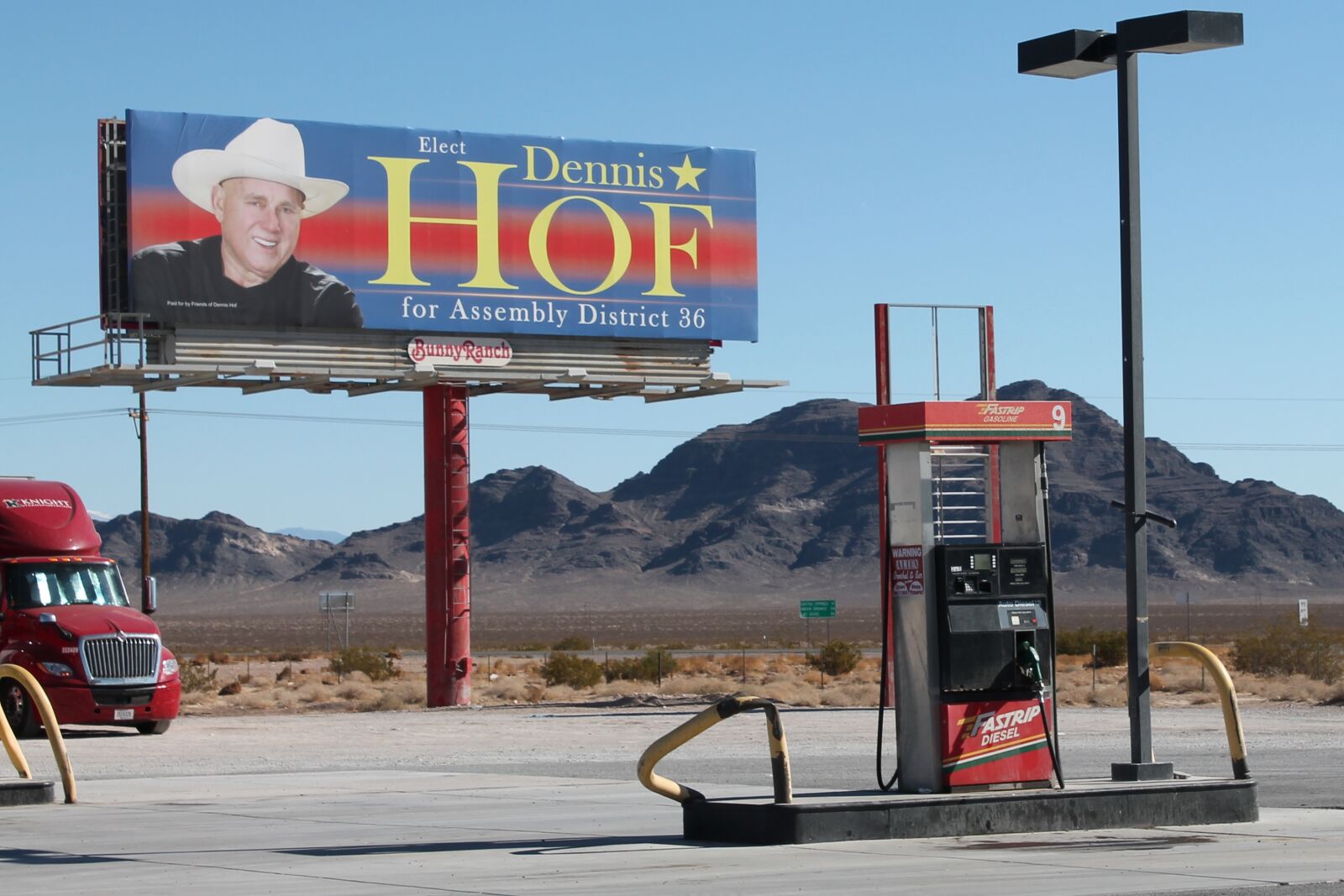 Canon EOS 1100D (EOS Rebel T3 / EOS Kiss X50) sample photo. Dennis hof, nevada, elections photography