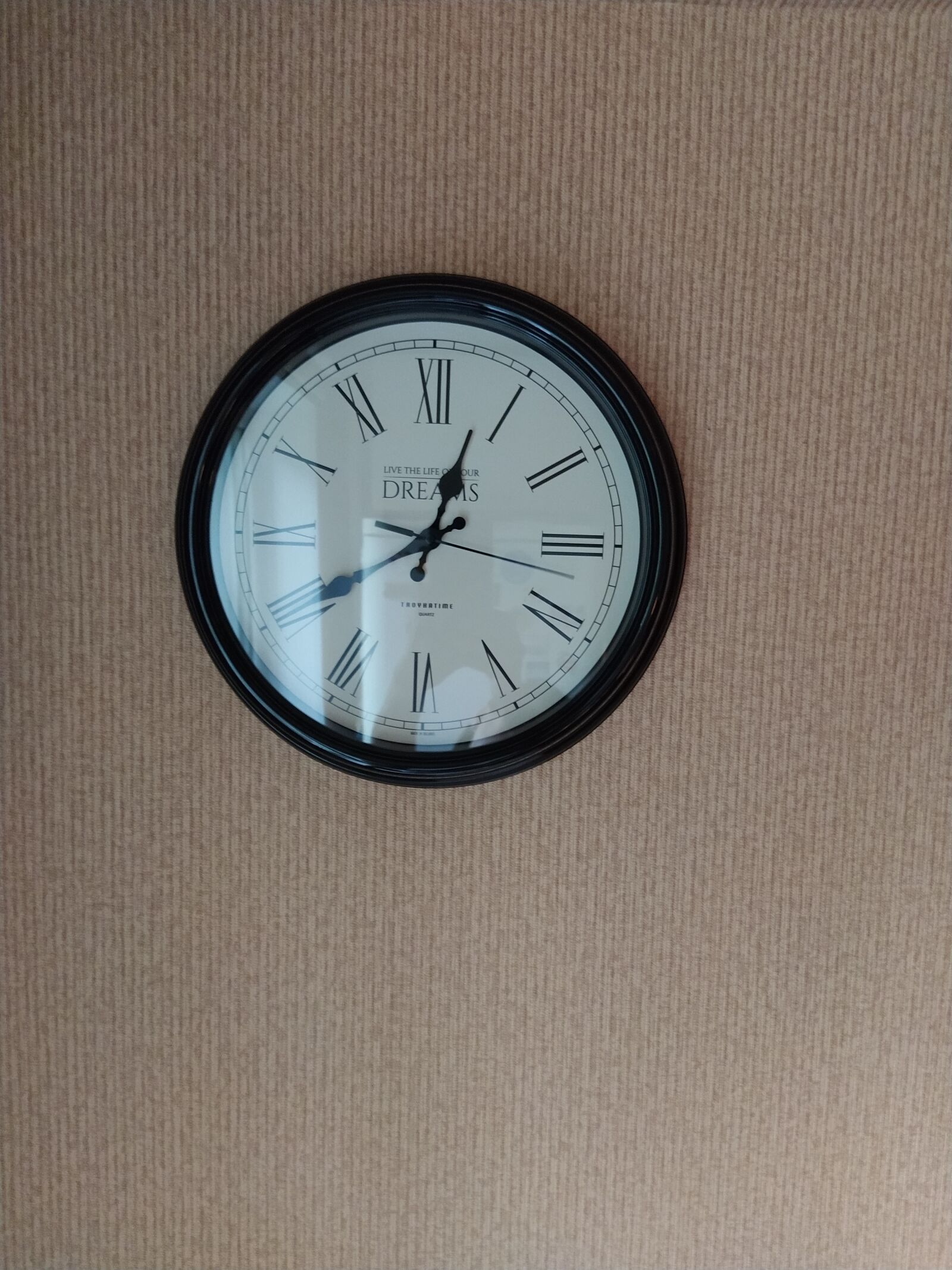 Xiaomi Mi A3 sample photo. Clock, dial, wall photography