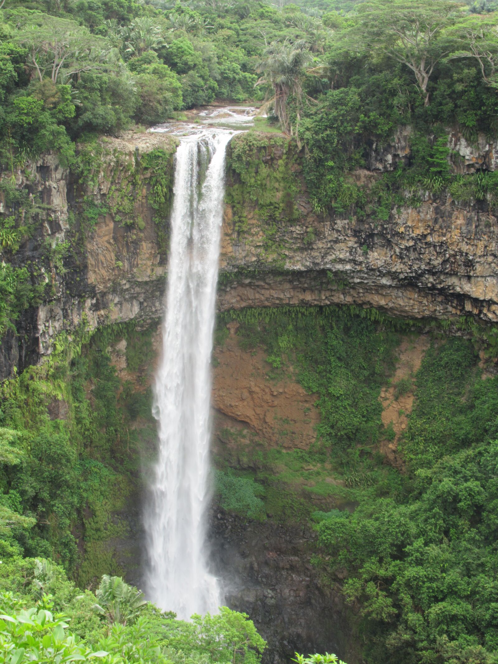 Canon PowerShot SX620 HS sample photo. Waterfall, mauritius, landscape photography