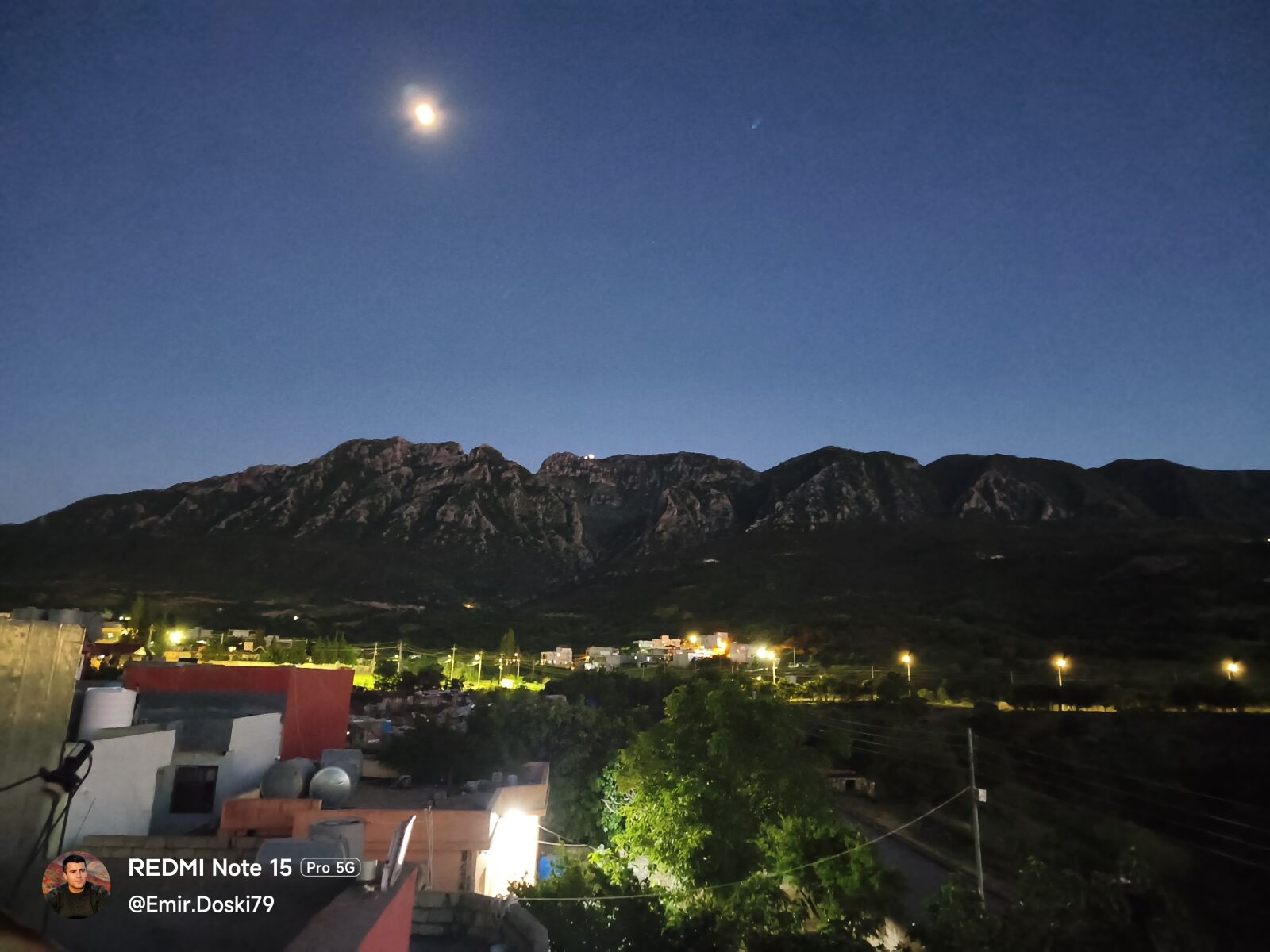 Xiaomi REDMI Note 15 Pro 5G sample photo. کومەلگەها ئازادیێ photography