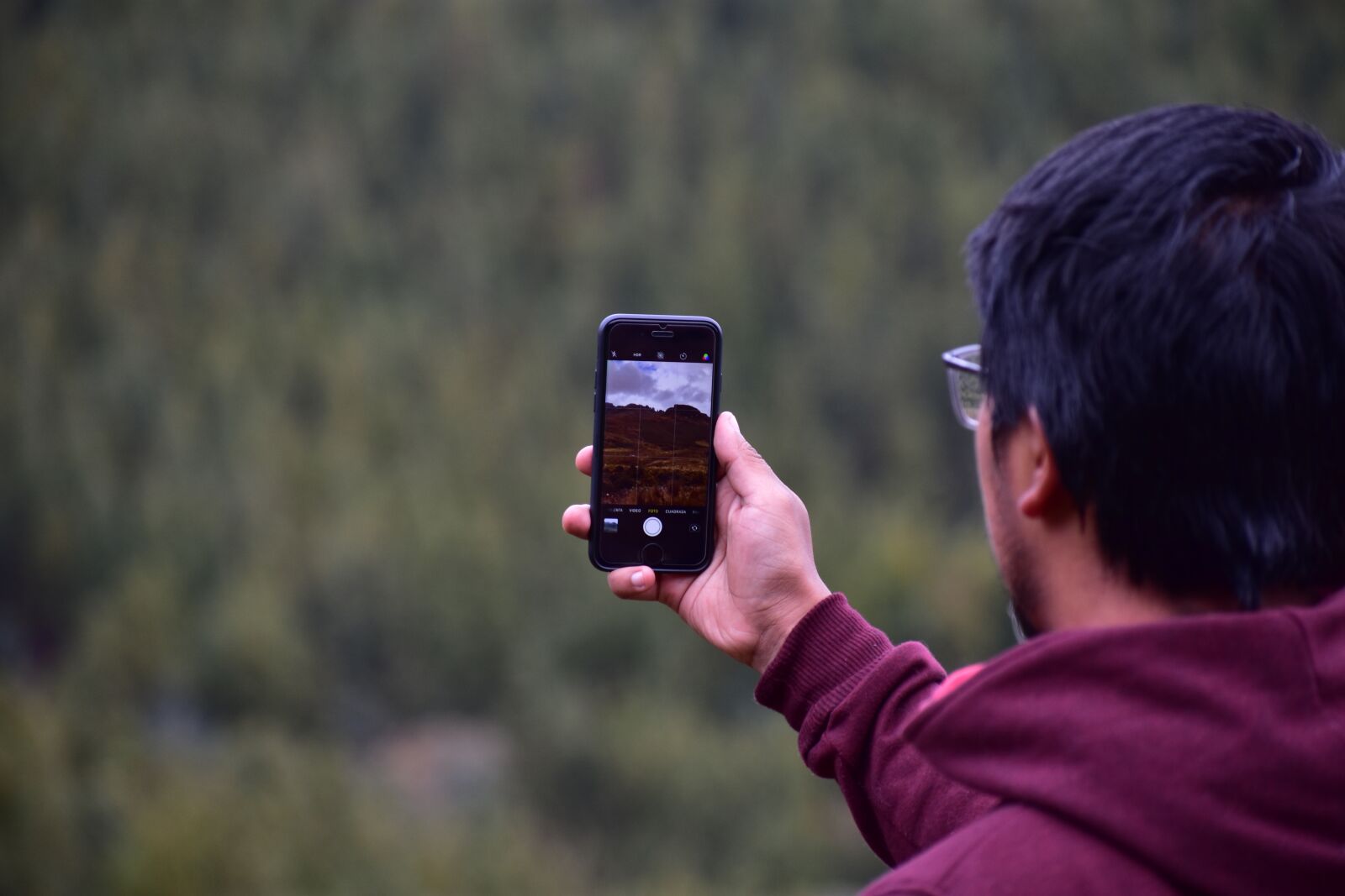 Nikon D3400 sample photo. Boy, cellular, taking photo photography