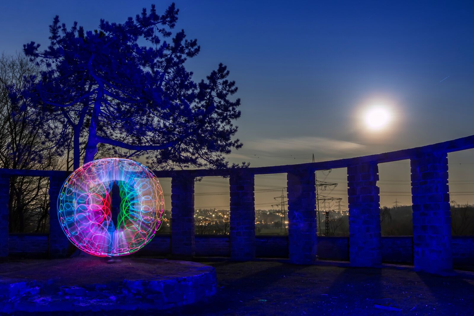 Canon EOS 70D sample photo. Swirly orb, lightpainting, light photography
