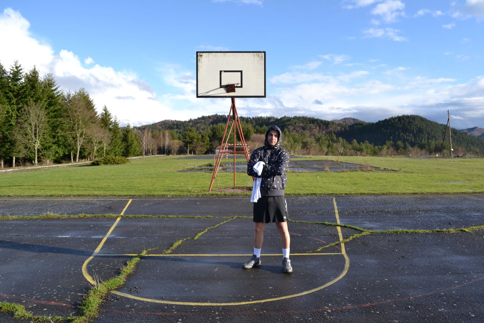 Nikon D3100 sample photo. Basket, playground, player photography