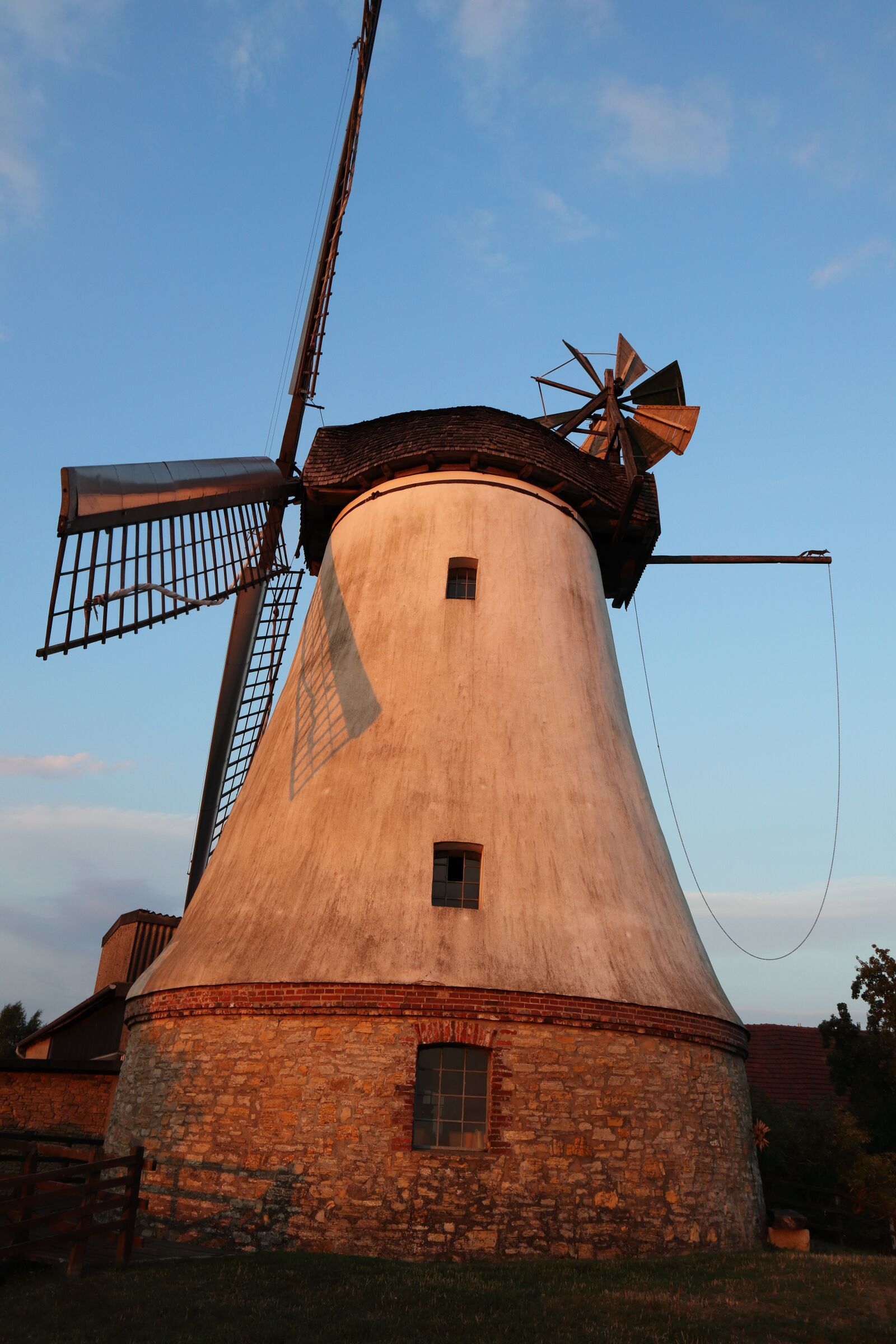 Canon EOS M50 (EOS Kiss M) sample photo. Mill, sunset, sky photography