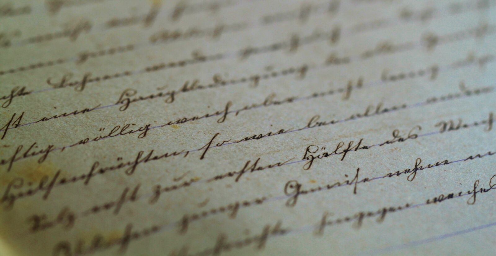 Canon EOS 500D (EOS Rebel T1i / EOS Kiss X3) sample photo. Texture, handwriting, sütterlin photography