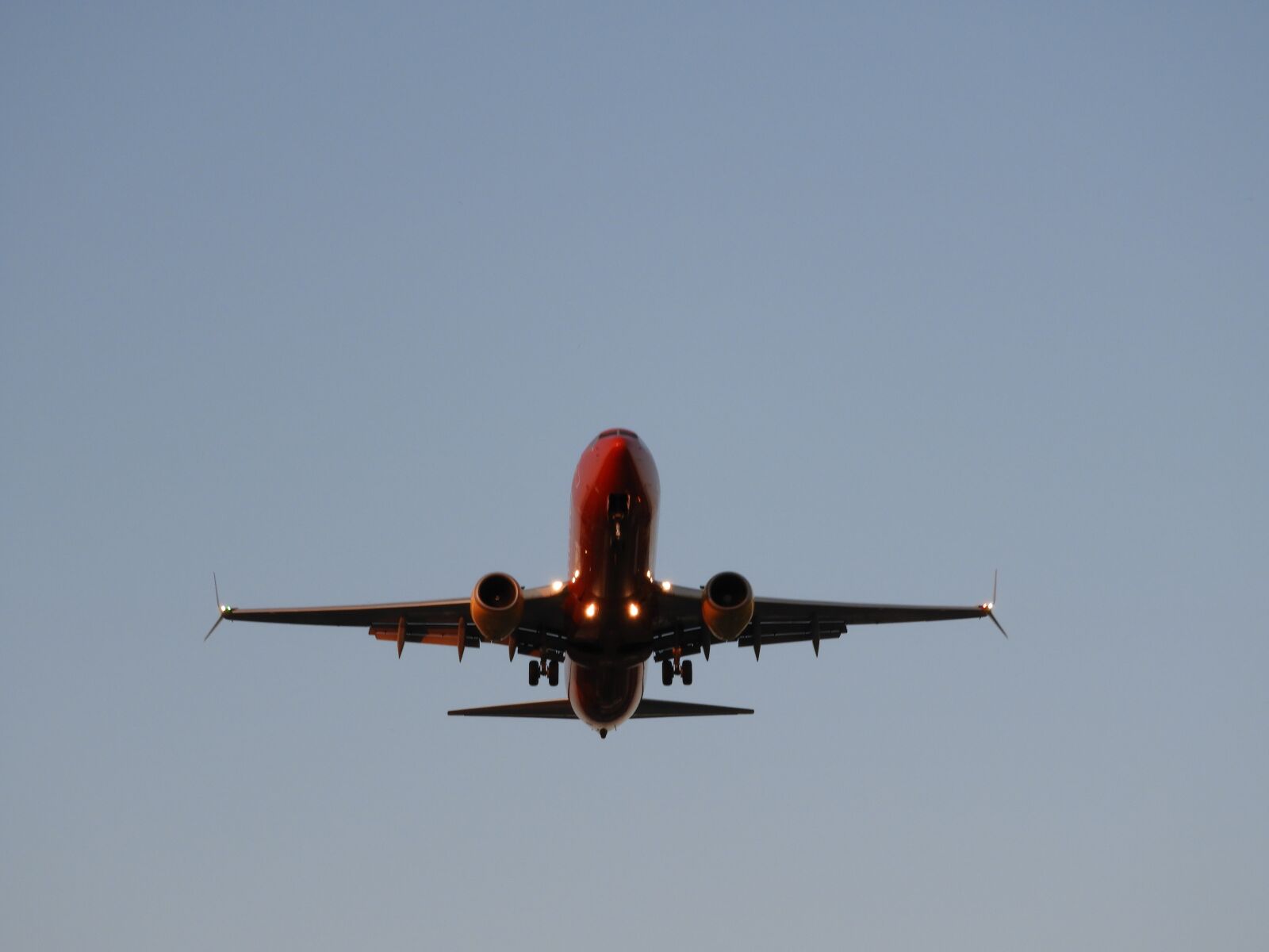 Nikon Coolpix B700 sample photo. Landing, flyer, sky photography