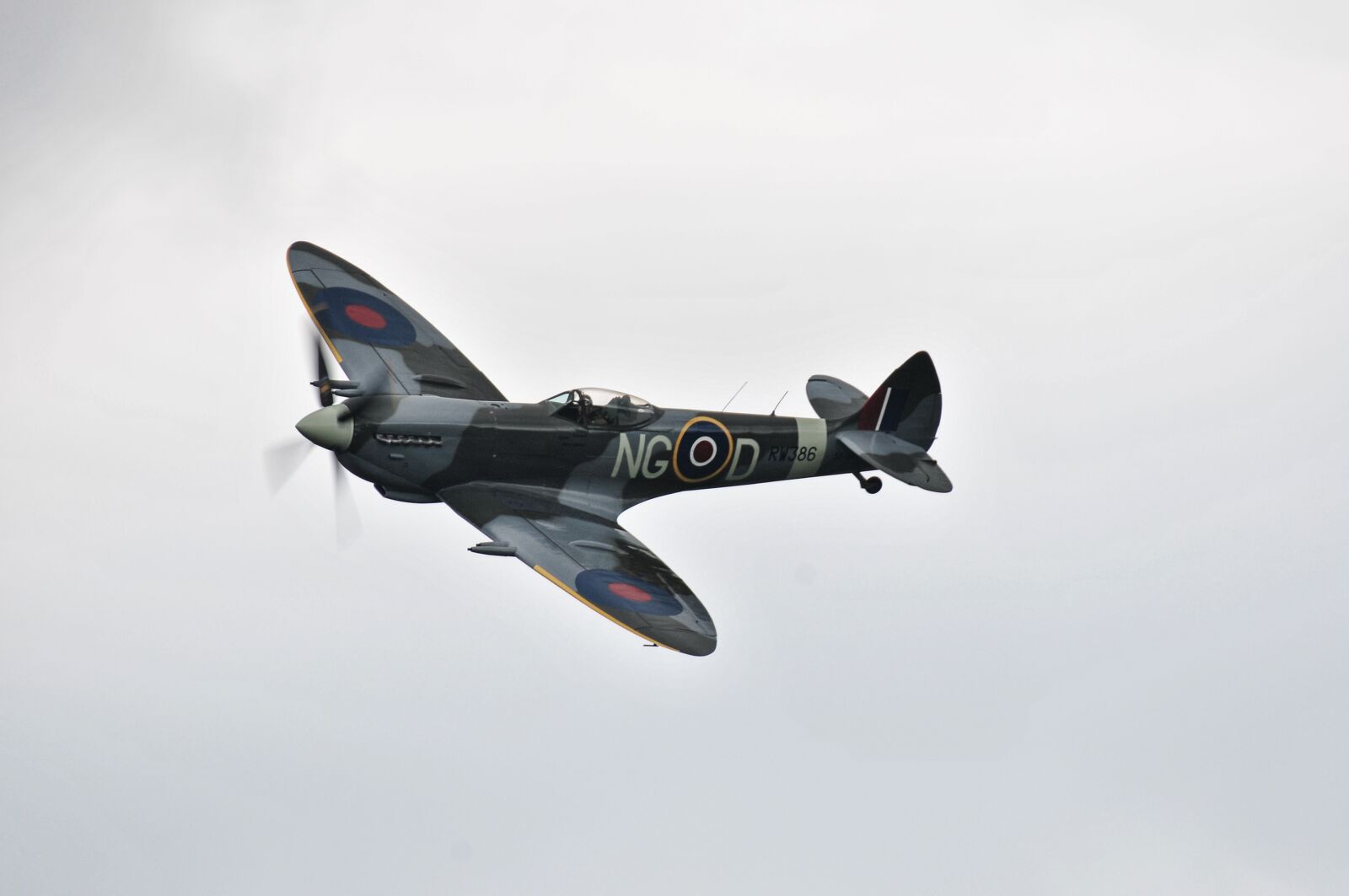 Nikon D300S sample photo. Spitfire, air show, plan photography