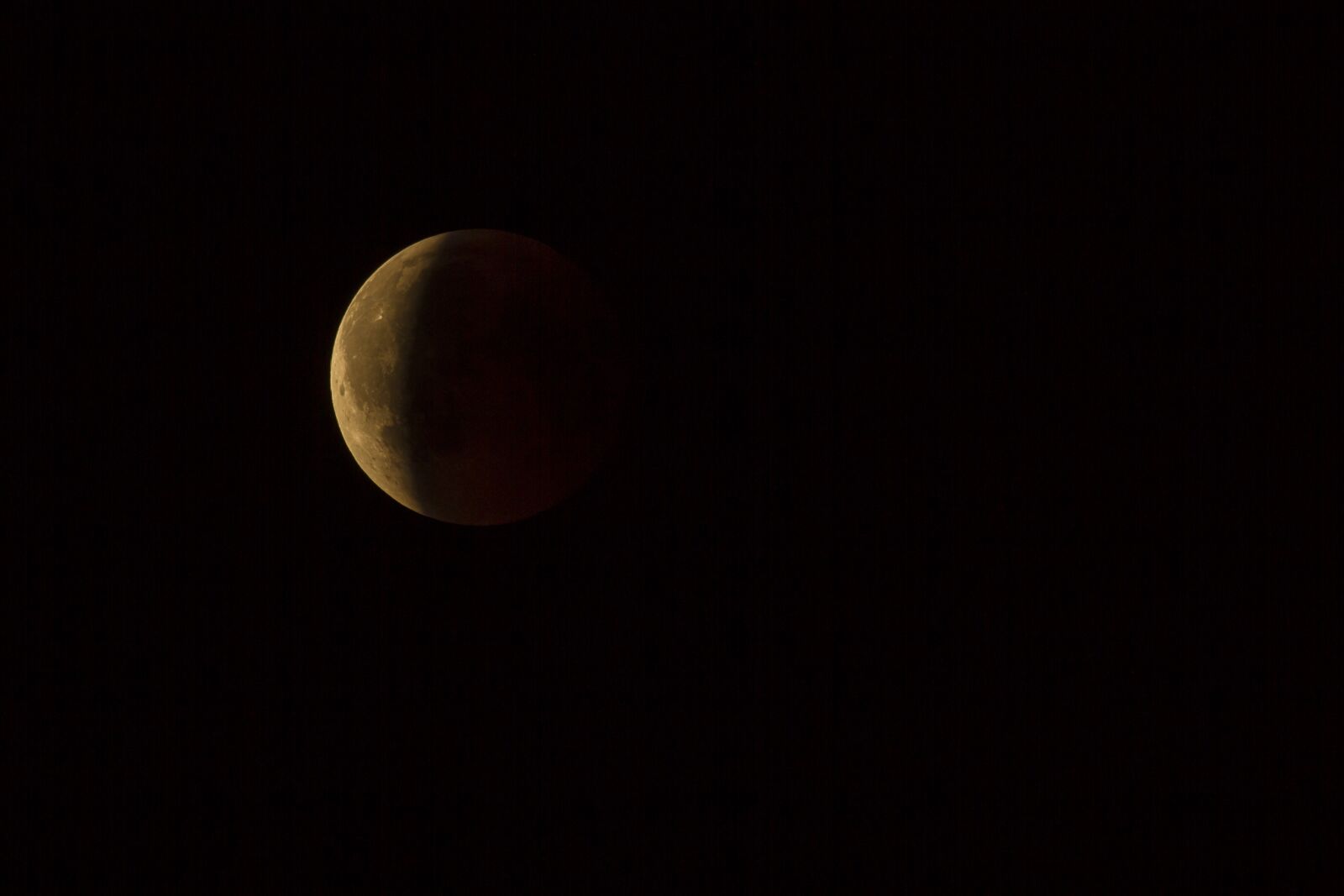 Canon EOS 7D + 150-600mm F5-6.3 DG OS HSM | Contemporary 015 sample photo. Lunar eclipse, full moon photography