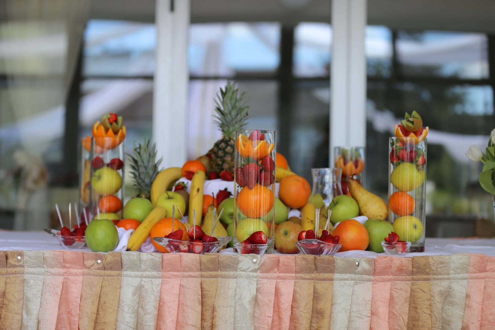 Canon EOS 6D sample photo. Buffet, banquet, fruit, citrus photography