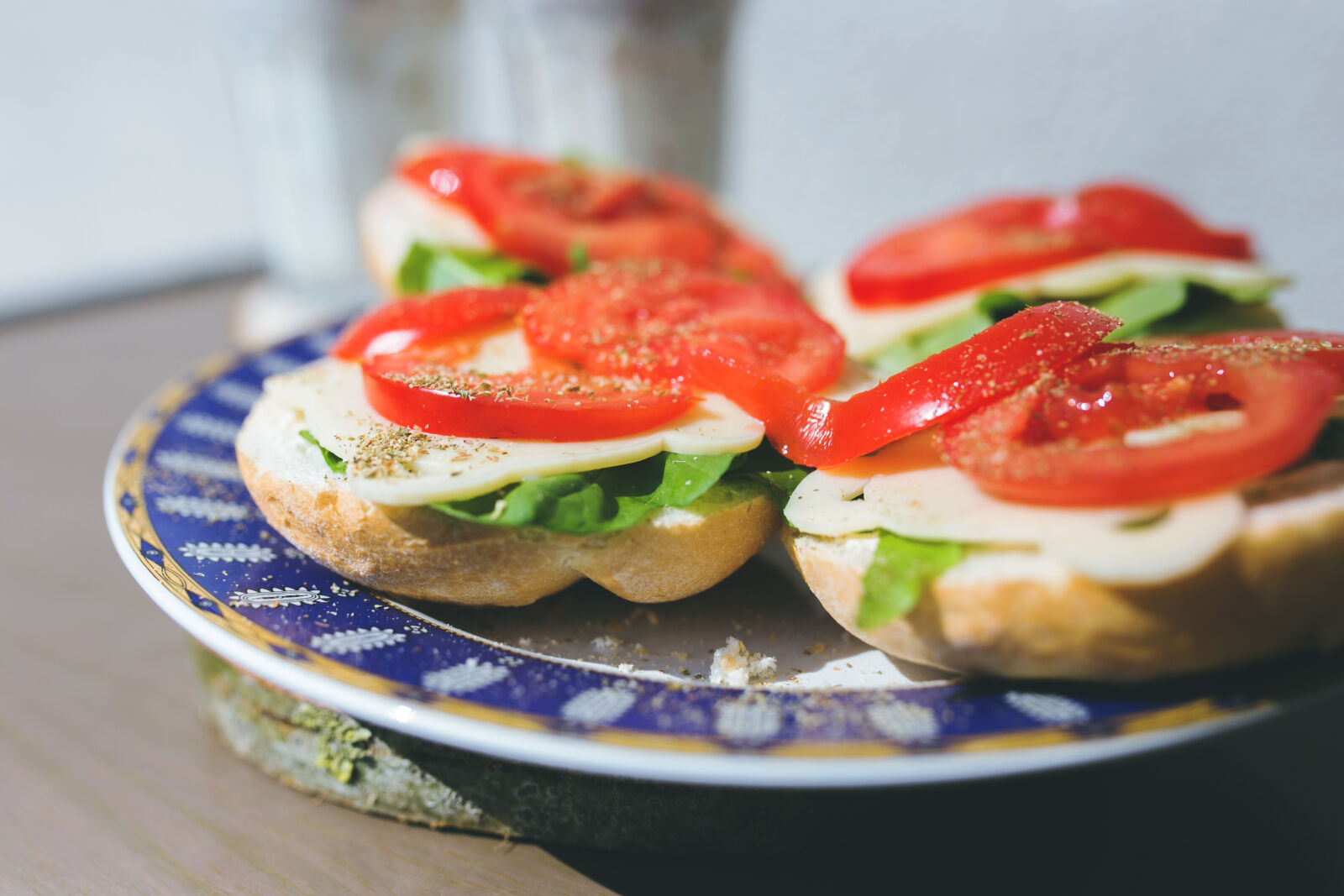 Canon EOS 6D + Sigma 35mm F1.4 DG HSM Art sample photo. Sandwiches, with, cheese, lettuce photography