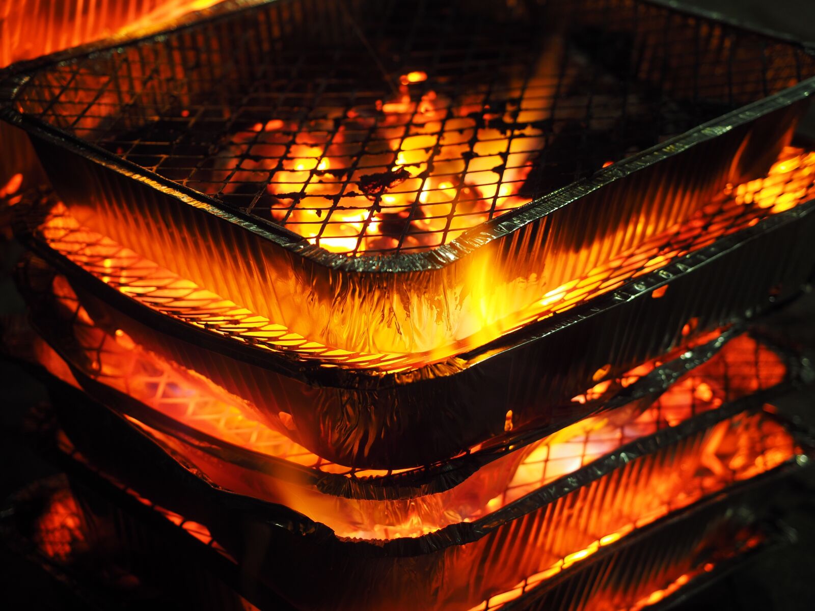 Olympus OM-D E-M1 + Olympus M.Zuiko Digital ED 12-40mm F2.8 Pro sample photo. Flame, fire, out of photography