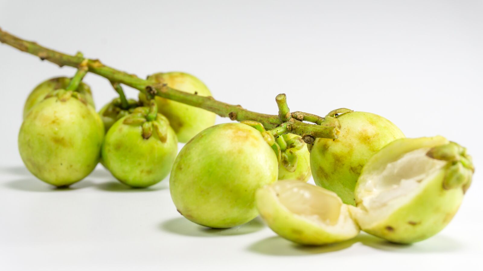 Sony a5100 sample photo. Asian fruit, langsat, longkong photography