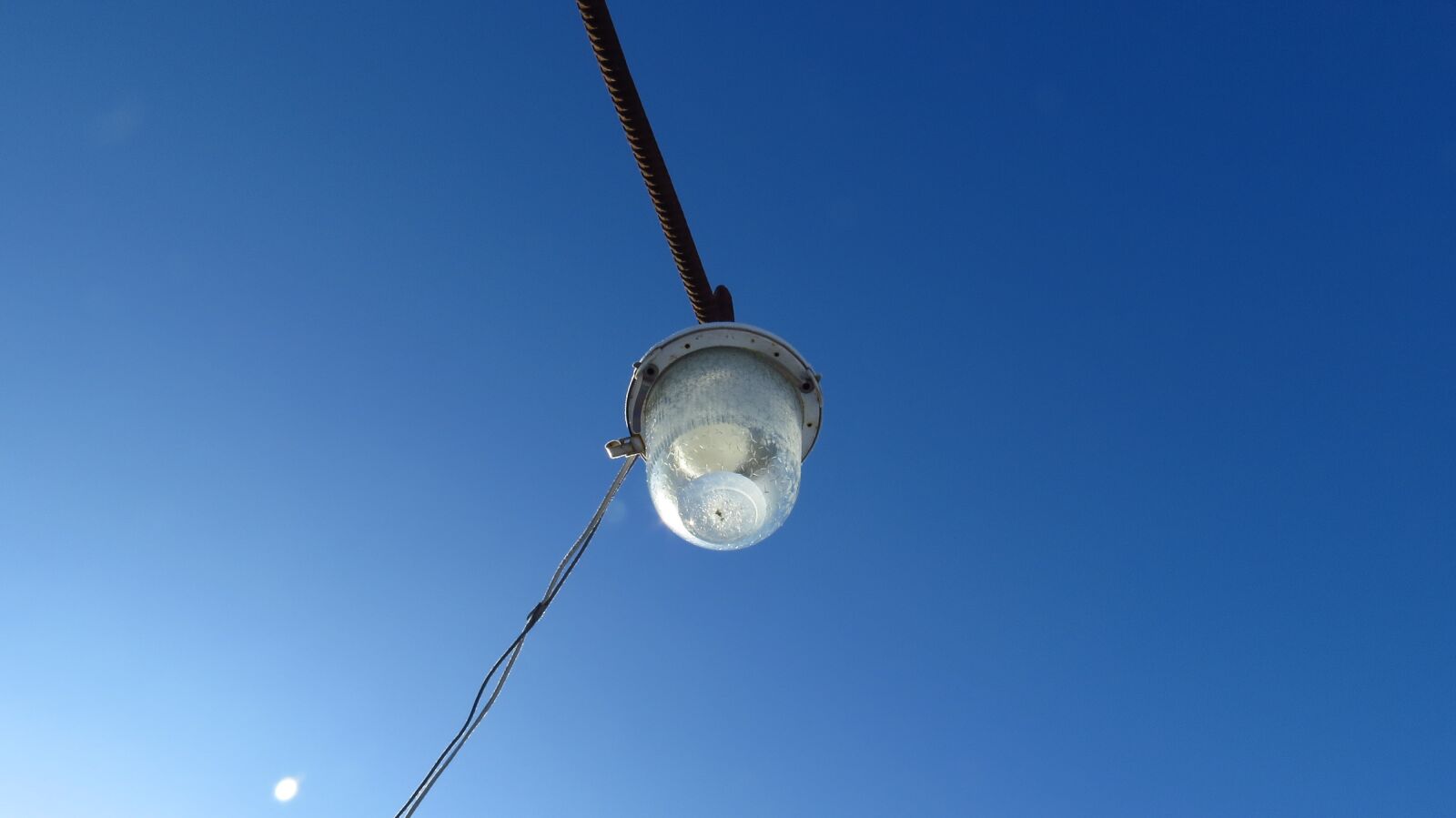 Canon PowerShot SX50 HS sample photo. Lamp, lantern, sky photography