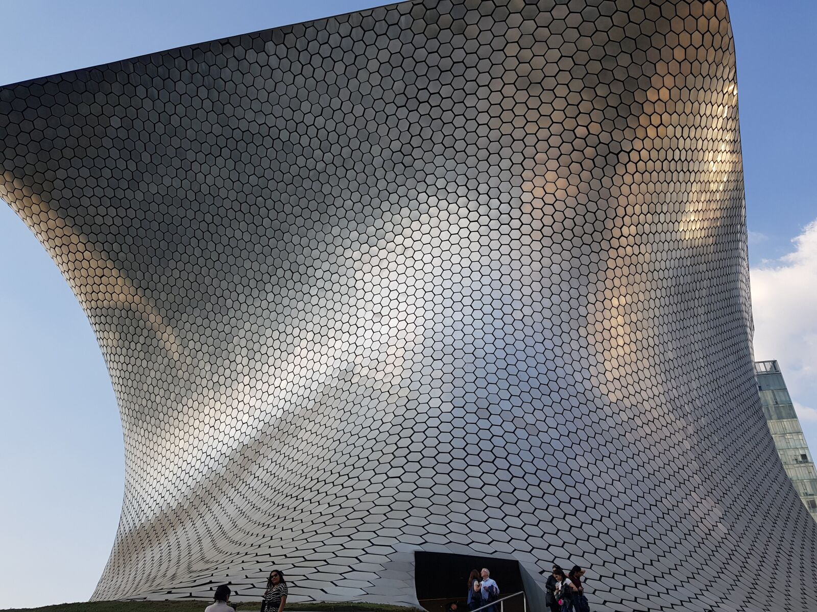 Samsung SM-G955F sample photo. Museo, sumaya, cdmx photography
