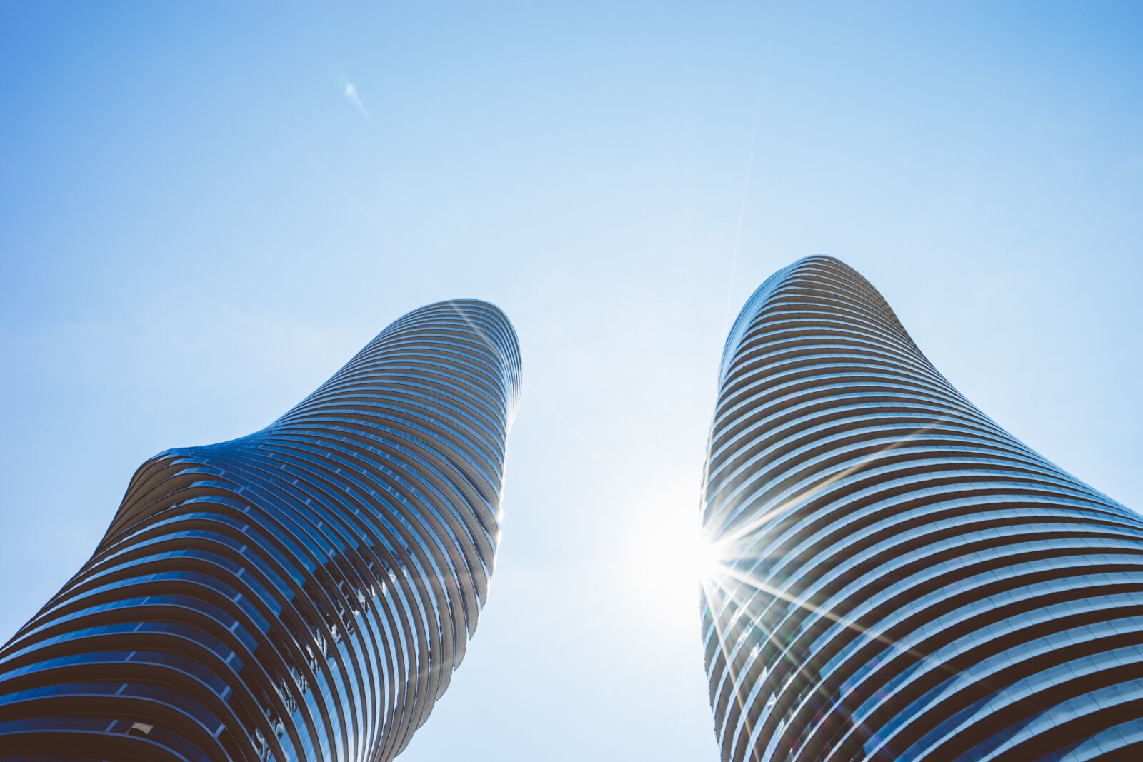 Sony a7 II + Sony Vario-Tessar T* FE 16-35mm F4 ZA OSS sample photo. Towers, condos, skyscrapers photography