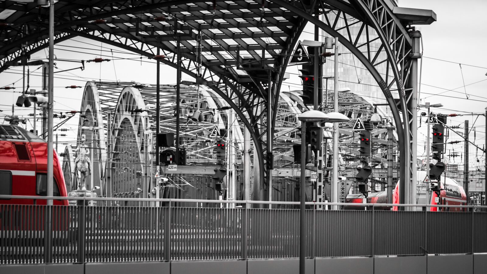 Samsung NX300M sample photo. Railway station, bridge, train photography