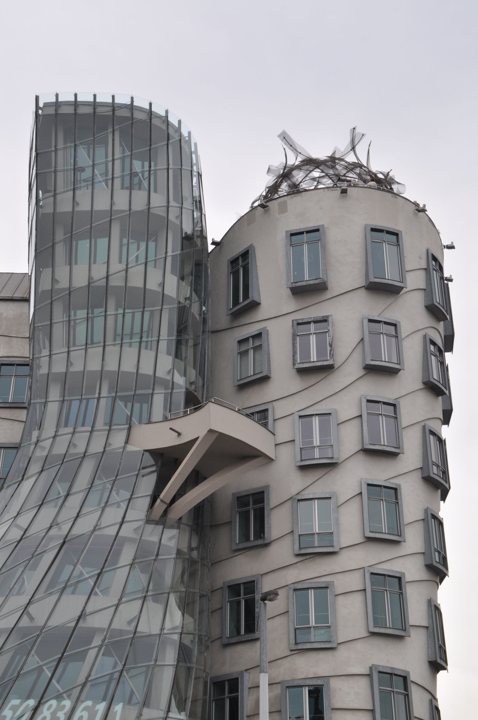Nikon D5000 sample photo. Prague, dancing house, architecture photography