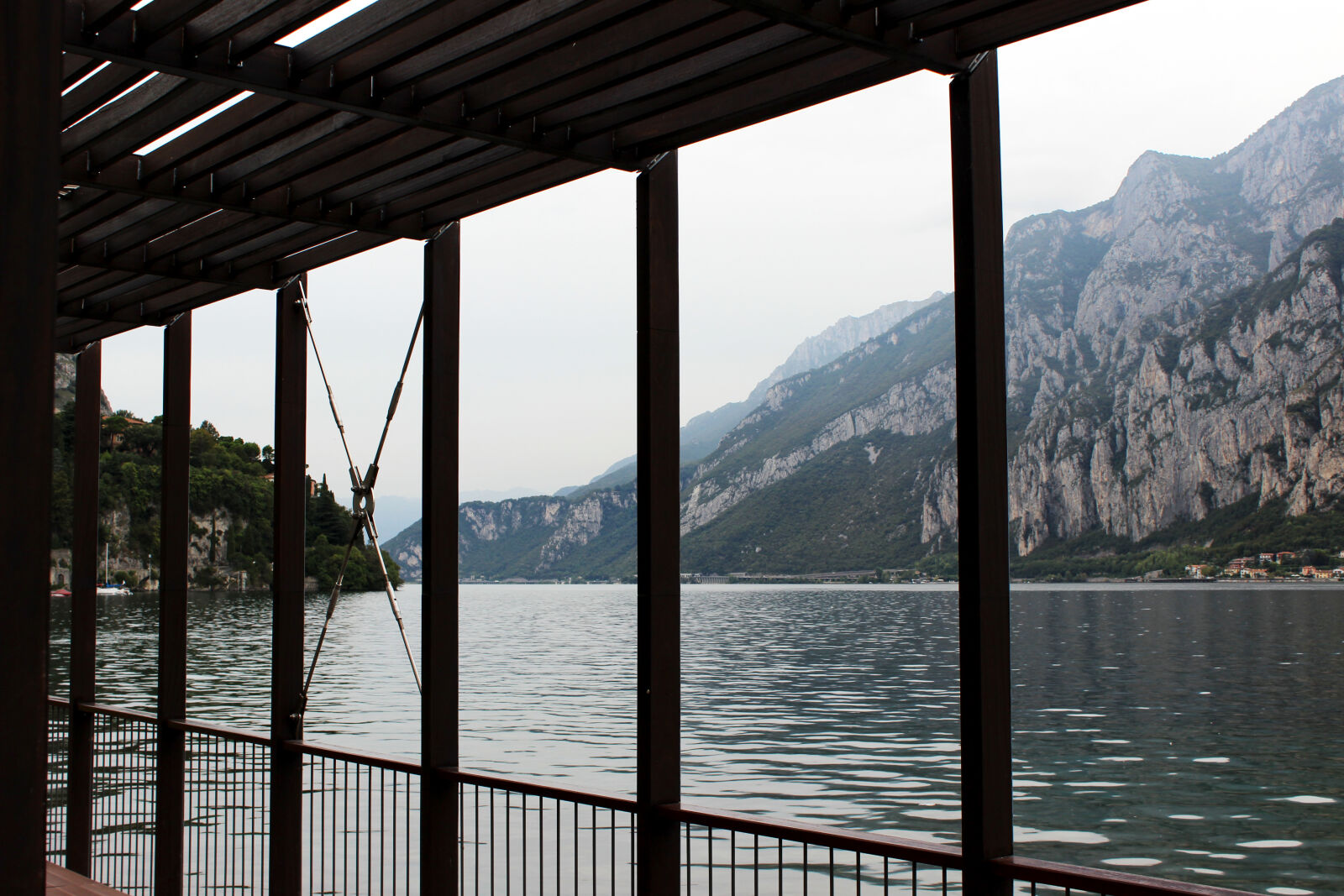 Canon EOS 600D (Rebel EOS T3i / EOS Kiss X5) sample photo. Amazing, bad, weather, blue photography