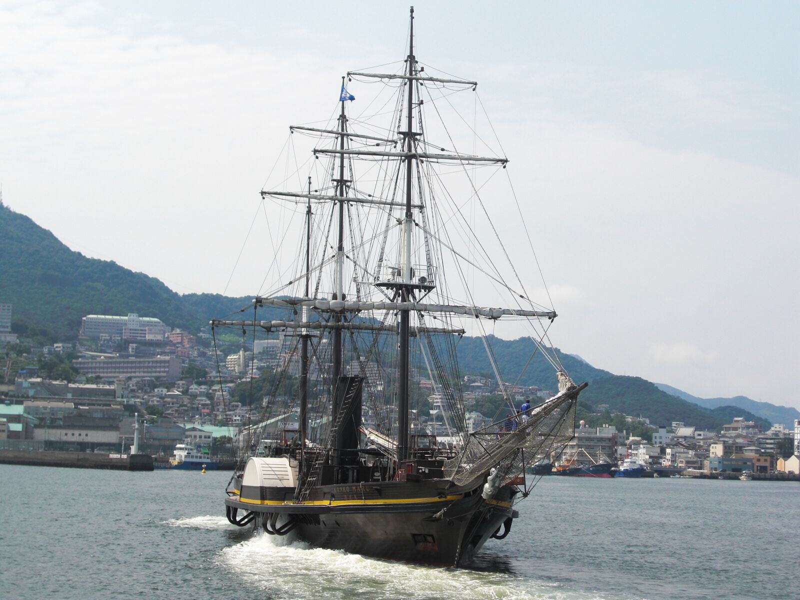CASIO EX-Z100 sample photo. Nagasaki, nagasaki port, sailing photography