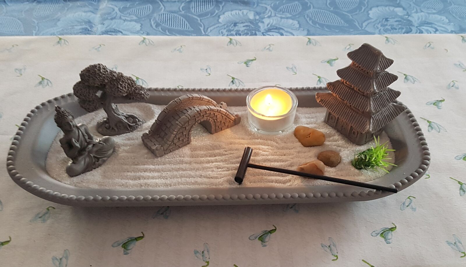 Samsung Galaxy S7 Edge sample photo. Decoration, zen garden, sand photography