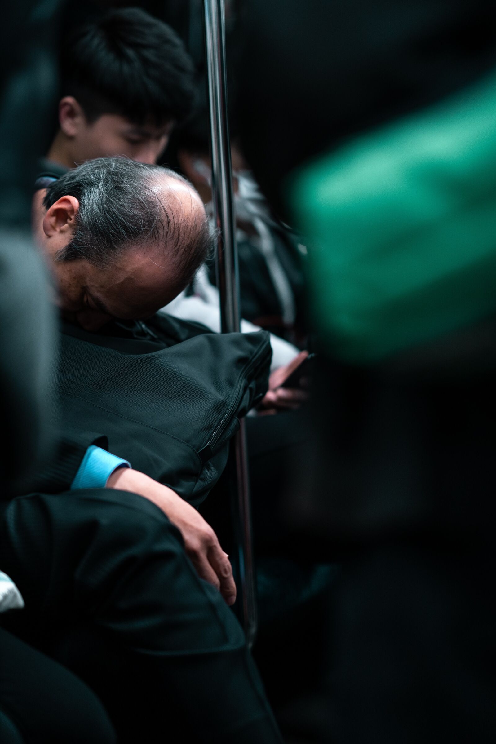 Sony a7 III + Sony FE 85mm F1.4 GM sample photo. Train, transportation, street photography