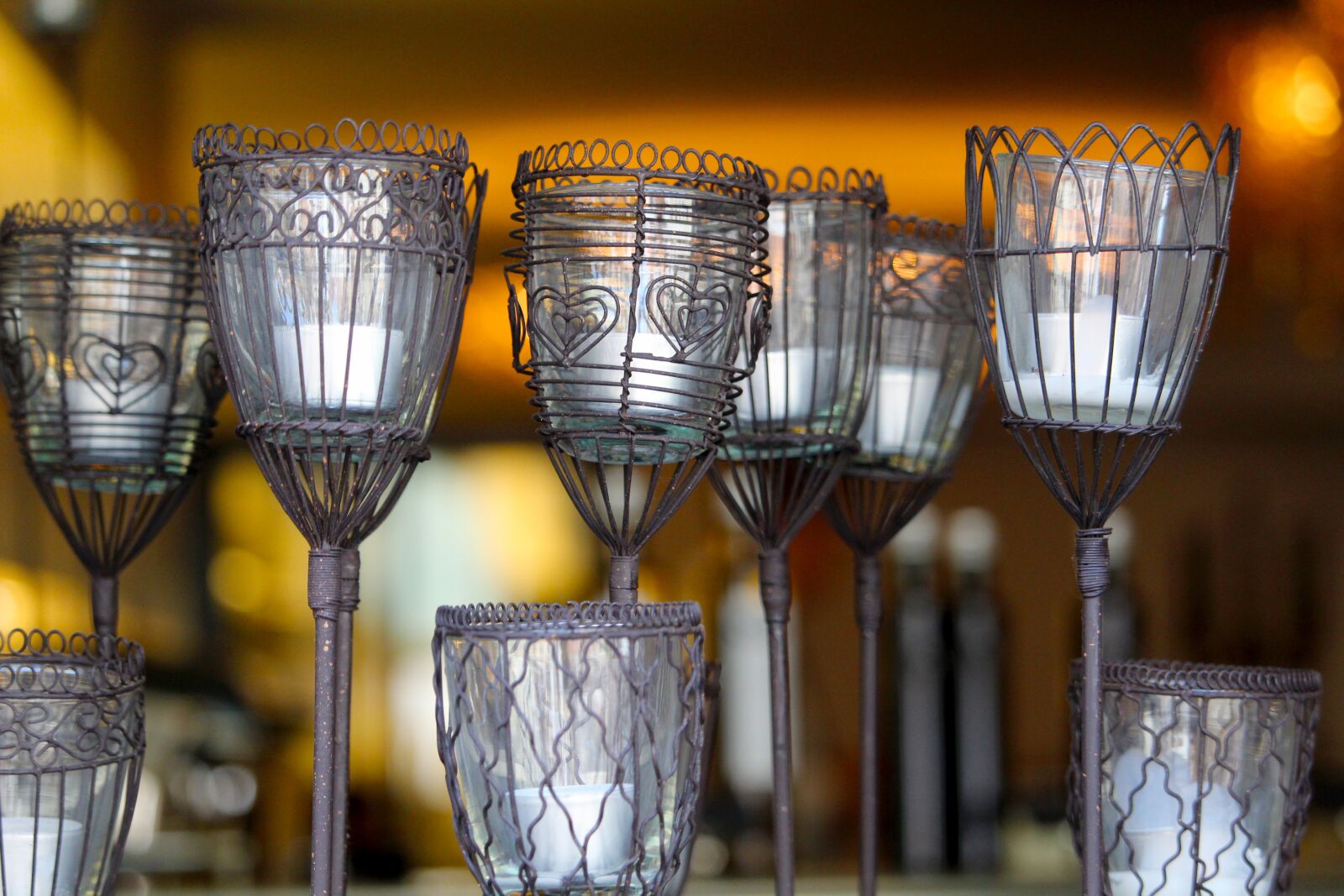 Canon EF-S 55-250mm F4-5.6 IS STM sample photo. Window, lanterns, decoration photography