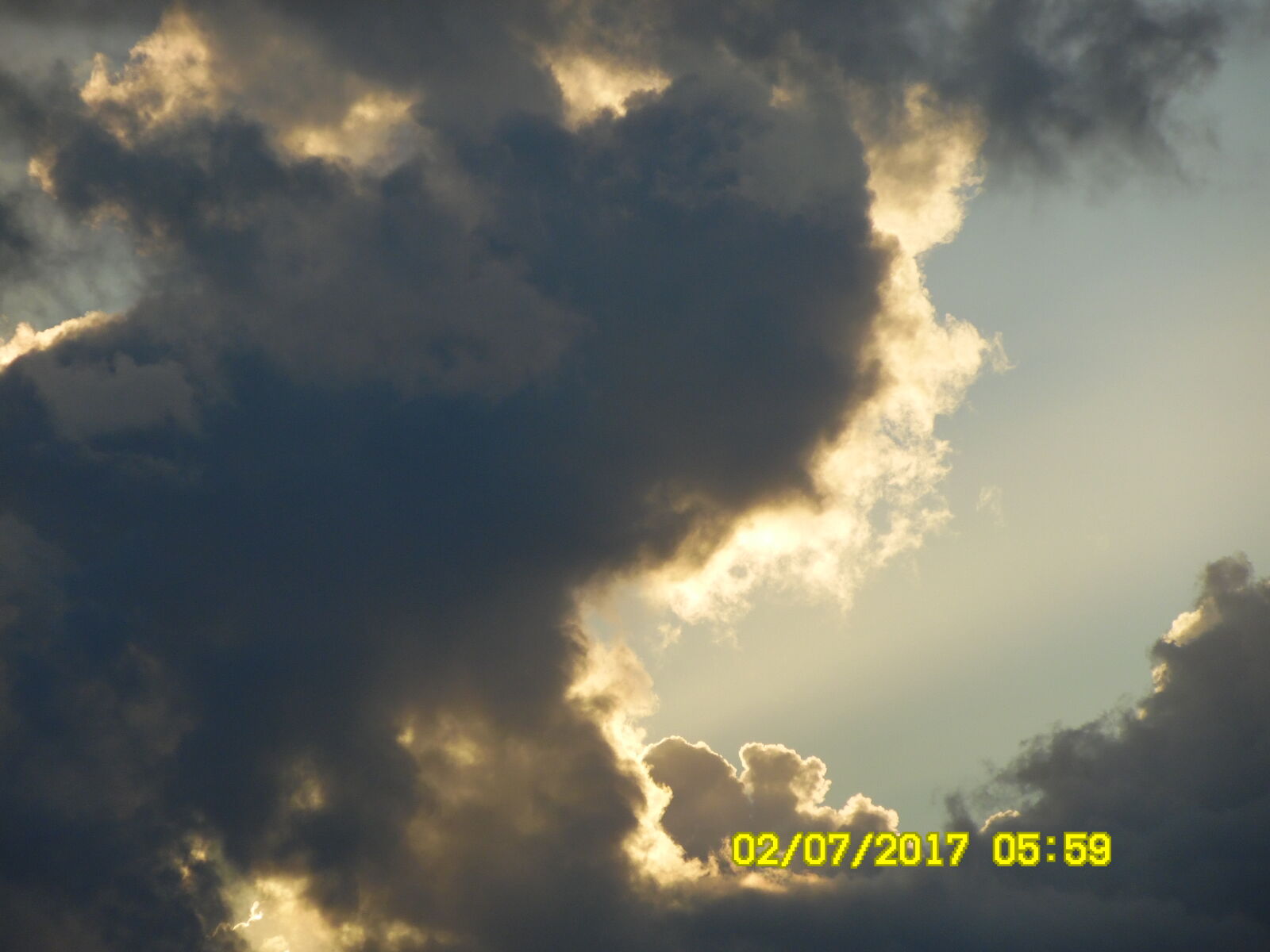 Samsung WB1100F/WB1101F/WB1102F sample photo