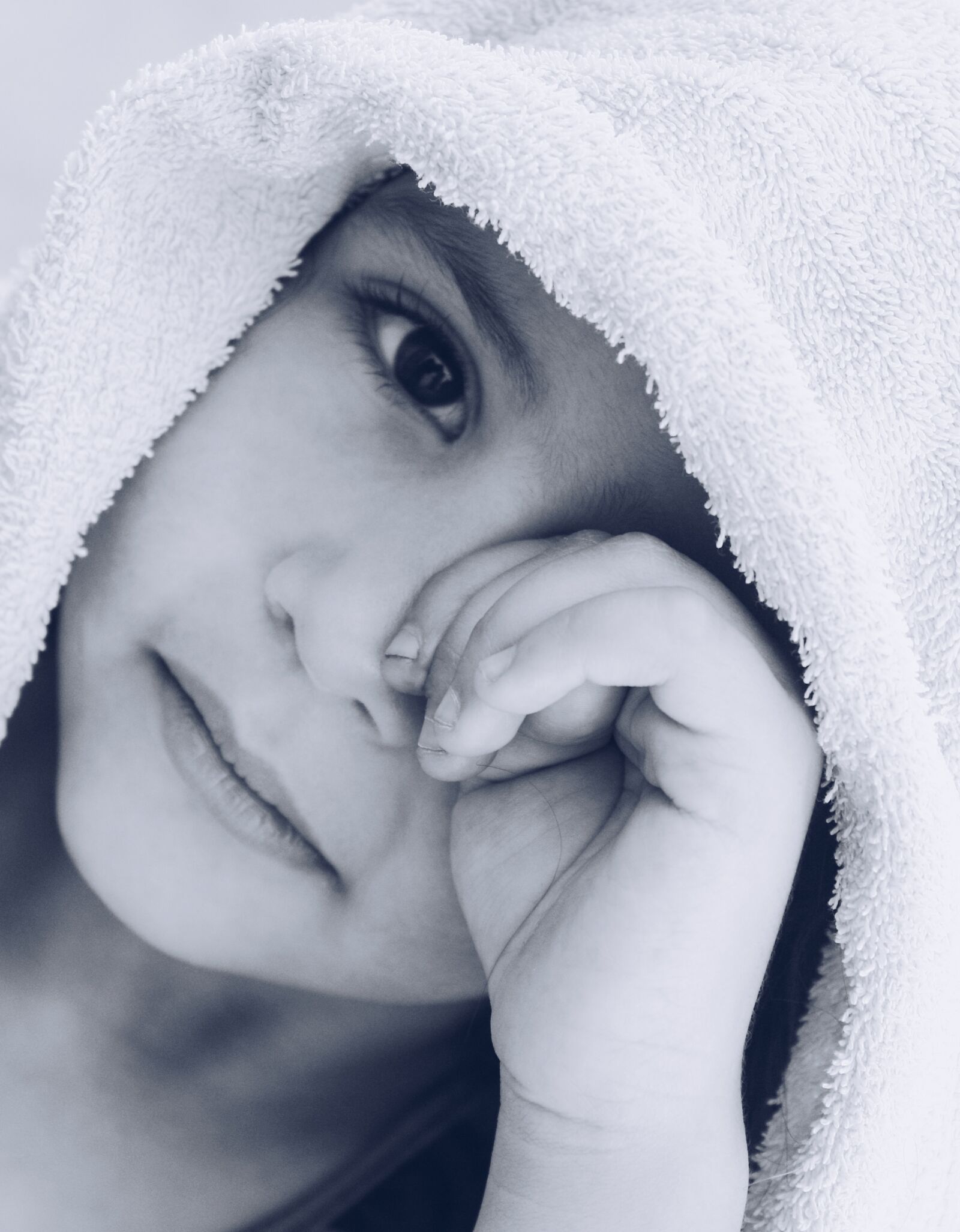 Canon EOS 1100D (EOS Rebel T3 / EOS Kiss X50) sample photo. Baby, baby blanket, daughter photography