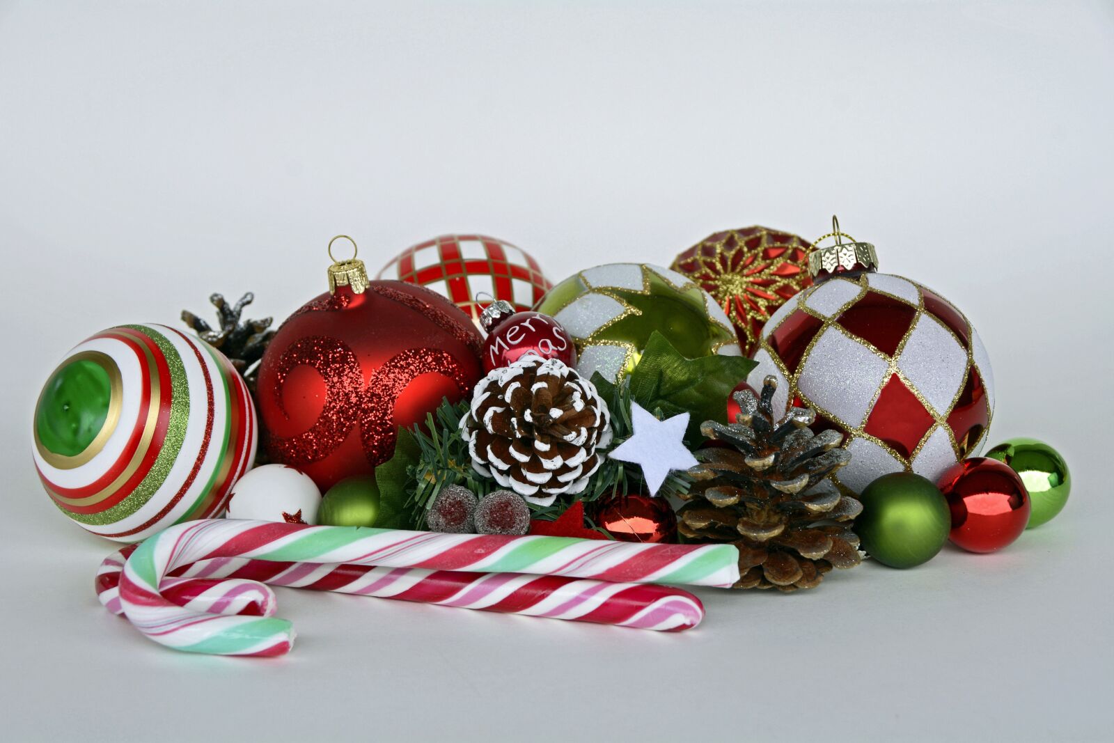 Nikon D7100 sample photo. Christmas balls, christmas, christmas photography