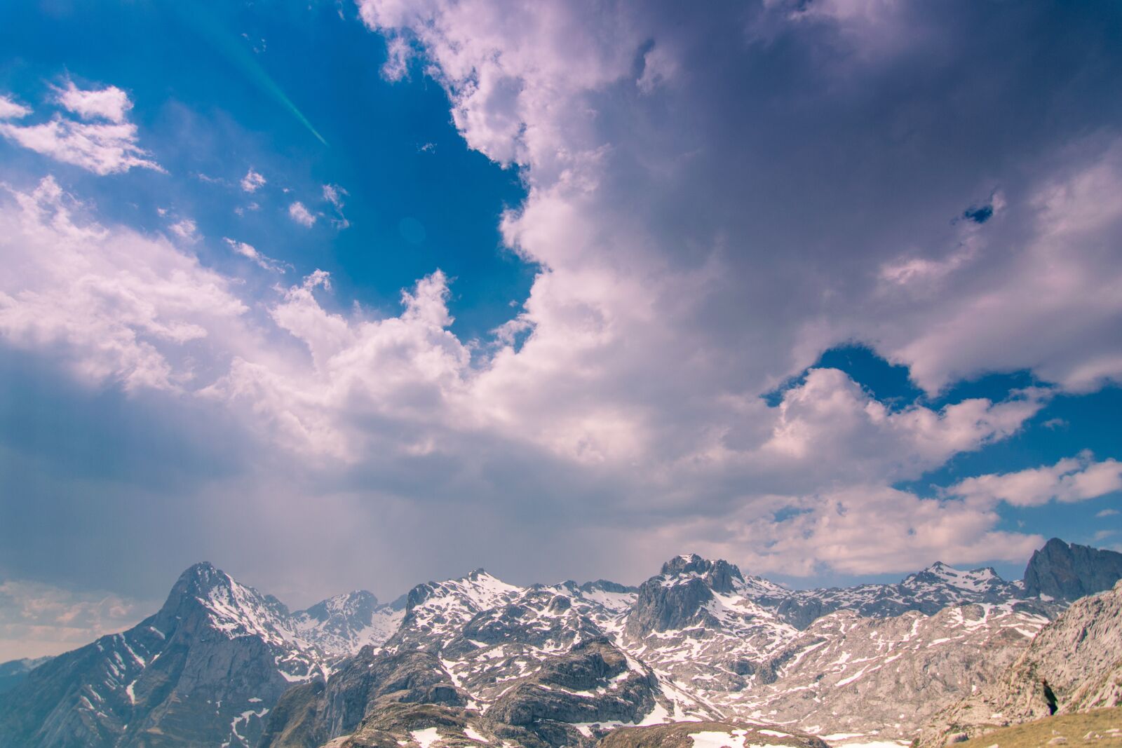 Nikon D5300 sample photo. Clouds, mountains, landscape photography