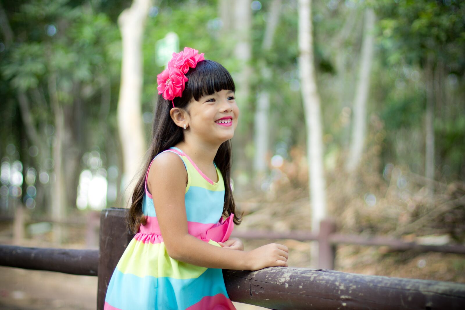 Canon EF 50mm F1.4 USM sample photo. Child, smiling, smiley photography