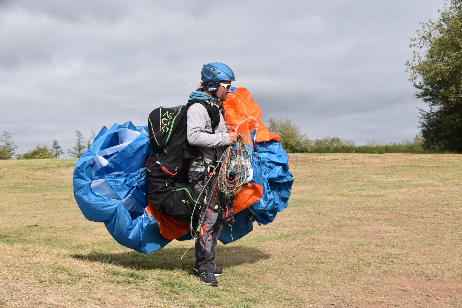 Nikon D5600 sample photo. Paraglider, paragliding, folded veil photography
