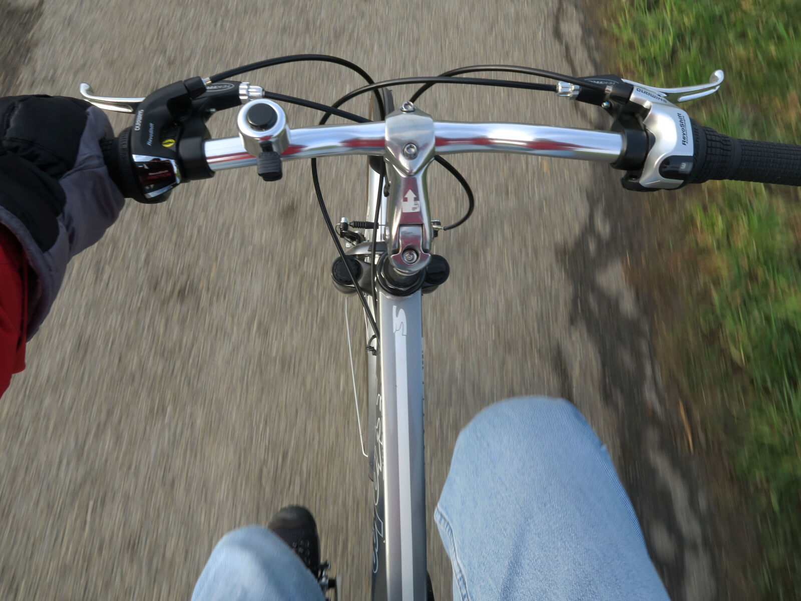 Canon PowerShot G7 X sample photo. Bicycle, glove, hand, handlebars photography